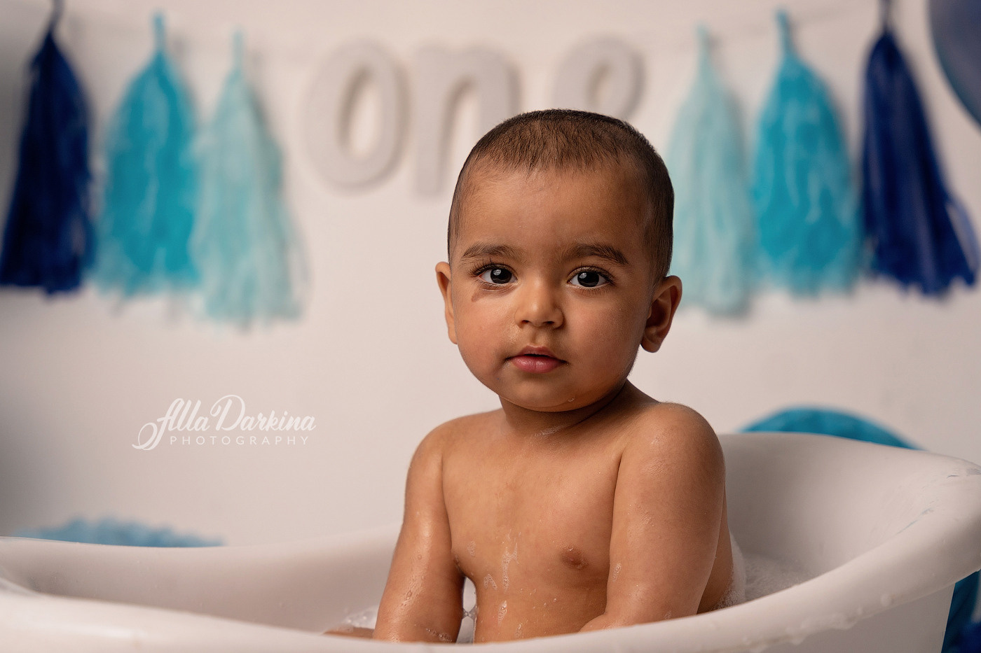 Cookie monster cake smash for Aavyan. Sneak peek. Newborn and family photographer. Hills District. Sydney