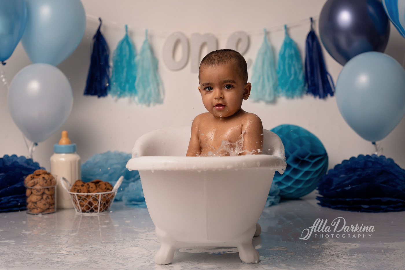 Cookie monster cake smash for Aavyan. Sneak peek. Newborn and family photographer. Hills District. Sydney