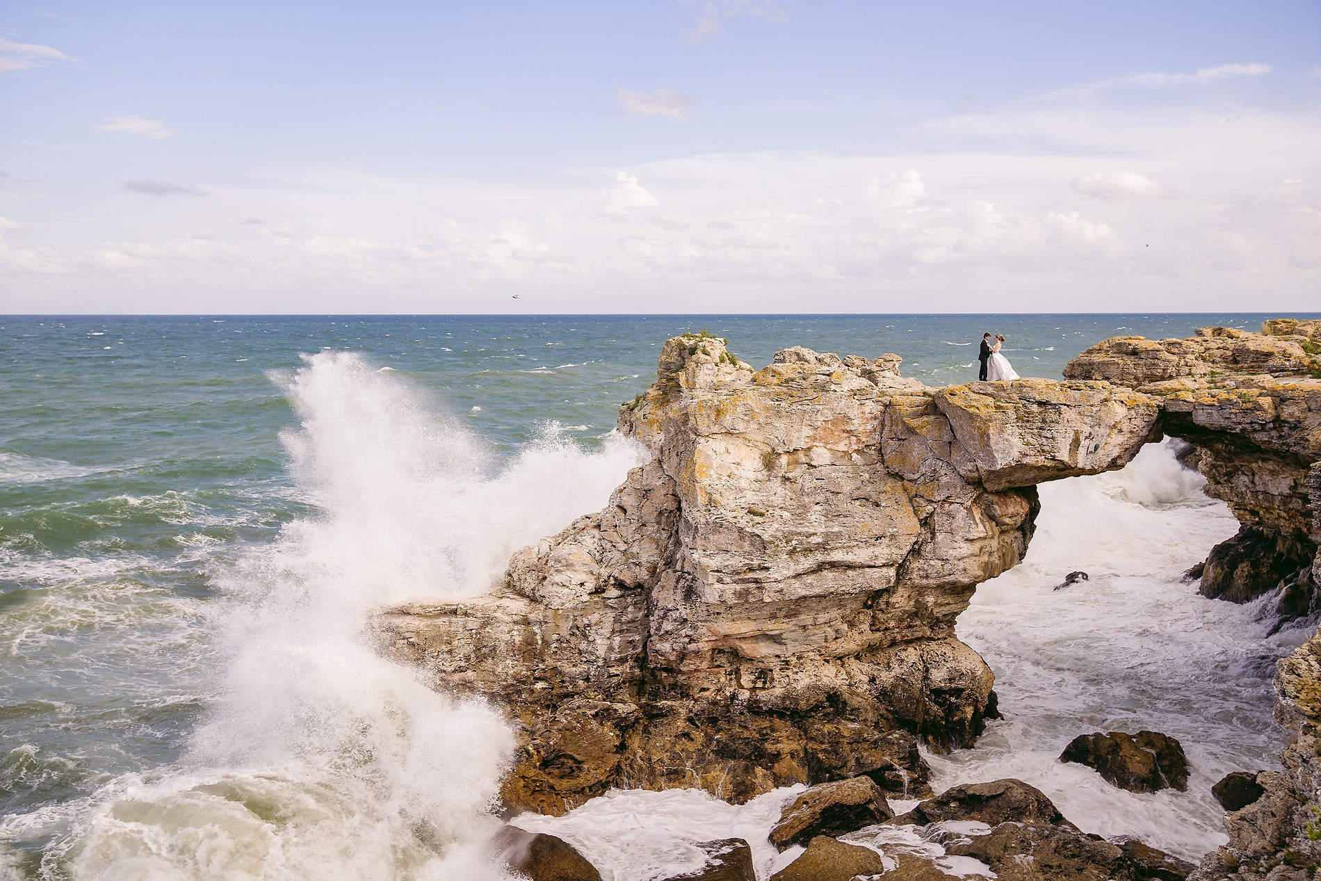 Iuliana & Dragos. Fotograf nunta Constanta