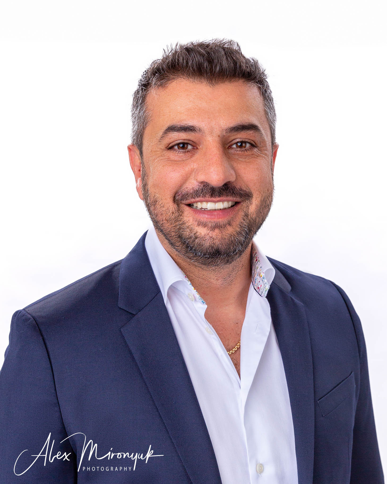 Headshots Packages. Pet, Senior, Landscape, portrait studio, photographer in Miami and Sou