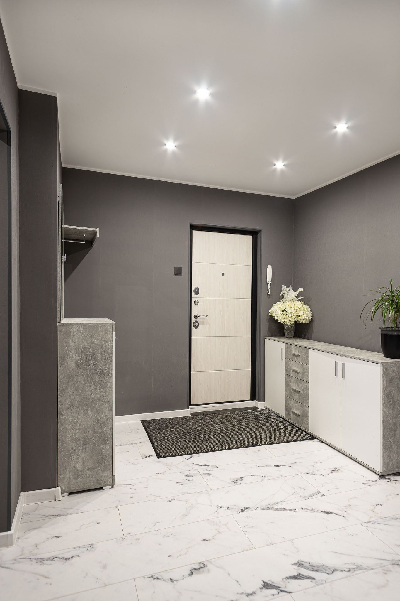 Real Estate and Interior Photography. Tony photographer and videographer in Tallinn