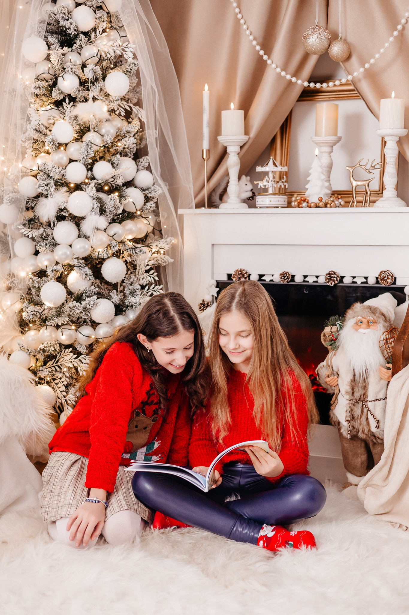 Ședințe Foto Crăciun 2025 Piatra Neamț | Fotografii de Sărbători | FotoACTIV. Fotograf Profesionist Piatra Neamț, Roman, Târgu Neamț, Bicaz, Neamț | Studio, Nuntă, Botez, Eveniment | FotoACTIV