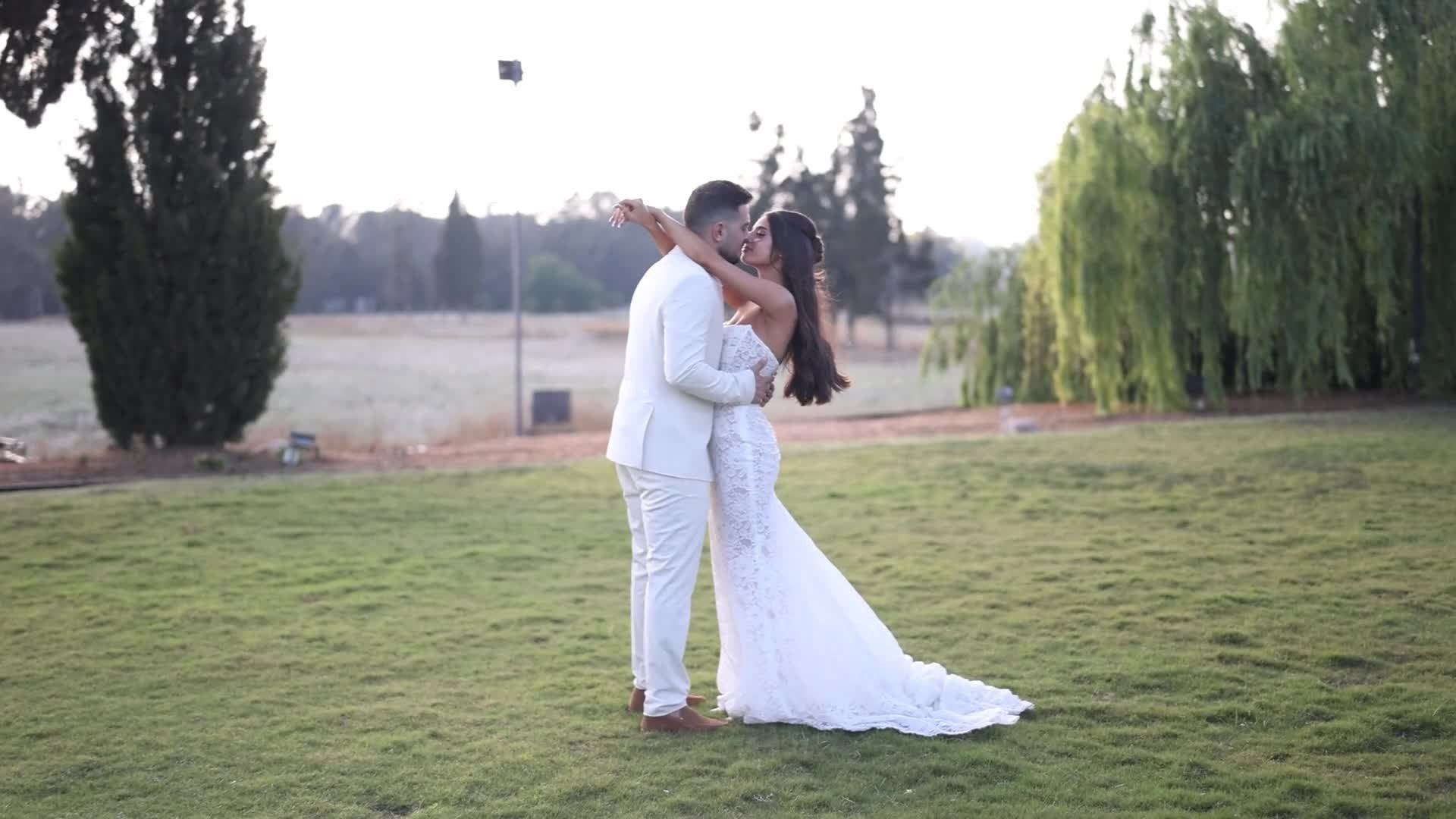 Video. Noam Paradise Photographer