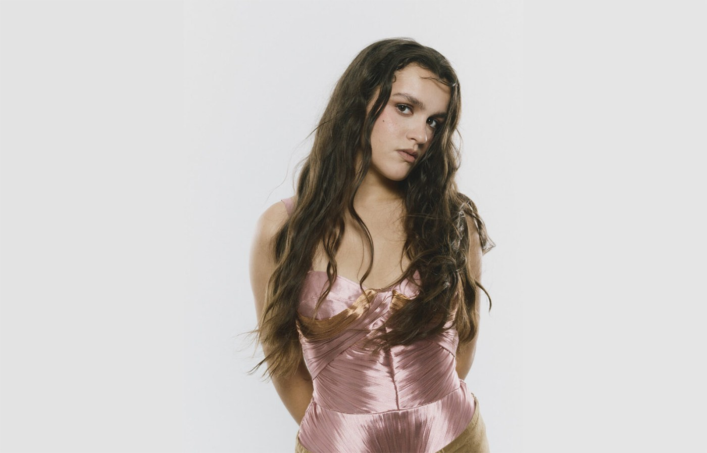 Amaia inaugura el festival Pop CAAC con un gran concierto al aire libre en Sevilla, España | FOTKAI