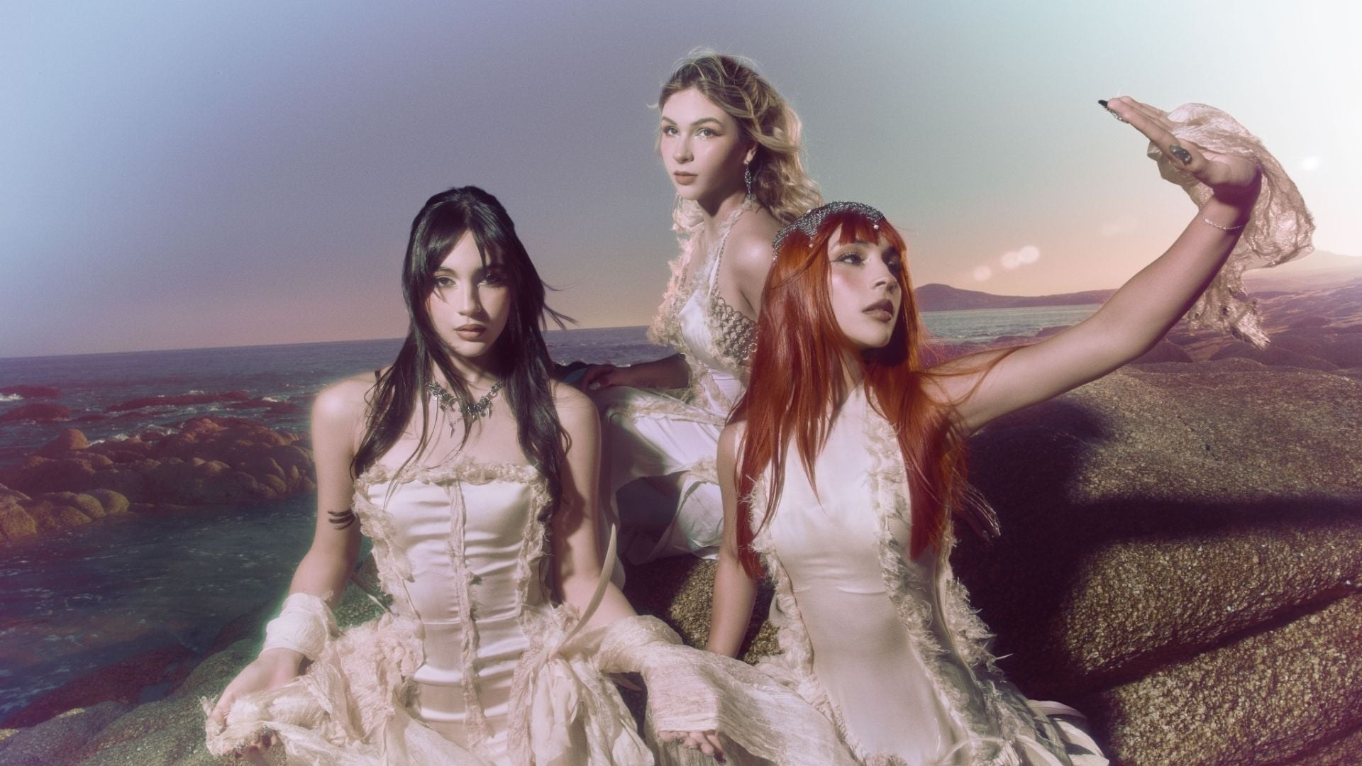 The Warning en España: conciertos en Madrid y Barcelona, Everything’s Falling World Tour y entradas | FOTKAI