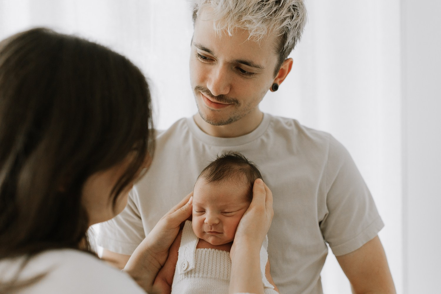 Neugeborenenfotografie Düsseldorf, Newborn Shooting Düsseldorf, Babyfotograf Düsseldorf, natürliche Babyfotos, Familienfotografie Düsseldorf, Neugeborenenshooting NRW.