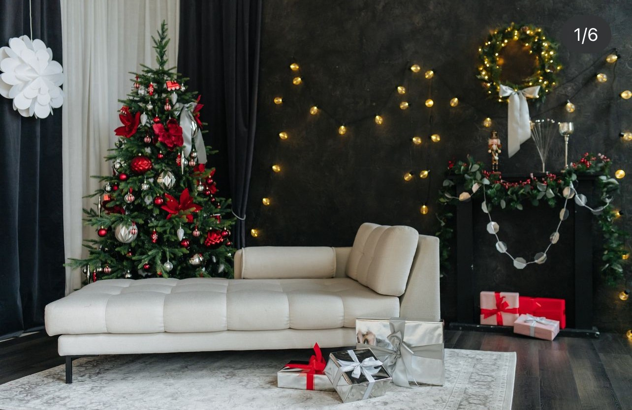 Christmas Photo Studios in Vilnius: Top Studios for Holiday Photoshoots. Framed by Evelina | Destination Wedding Photographer from Lithuania | Europe