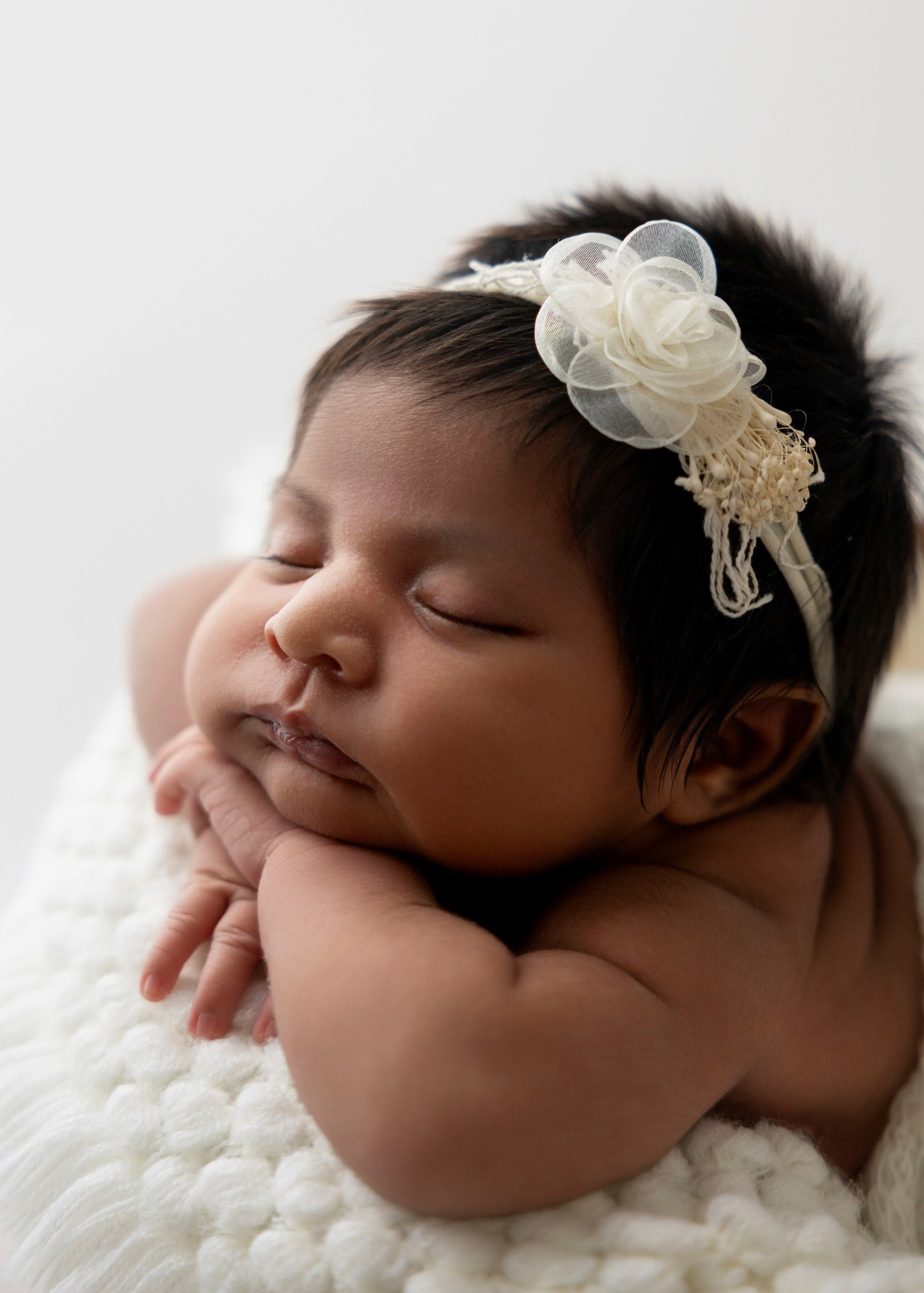 Newborn photographer in Tampa Bay Area, FL