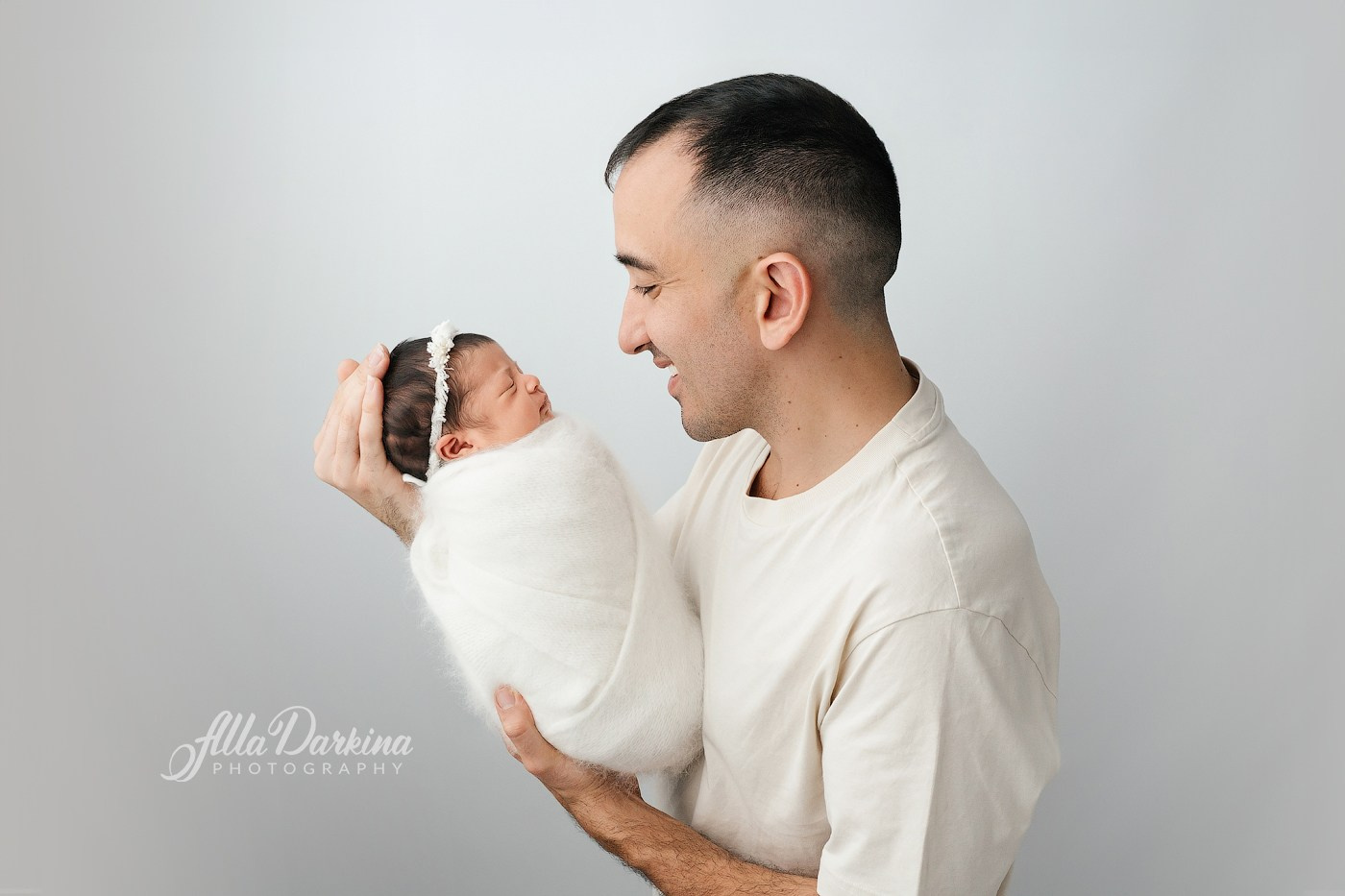 Newborn Photography in Kellyville, Sydney | Beautiful Family & Generational Portraits