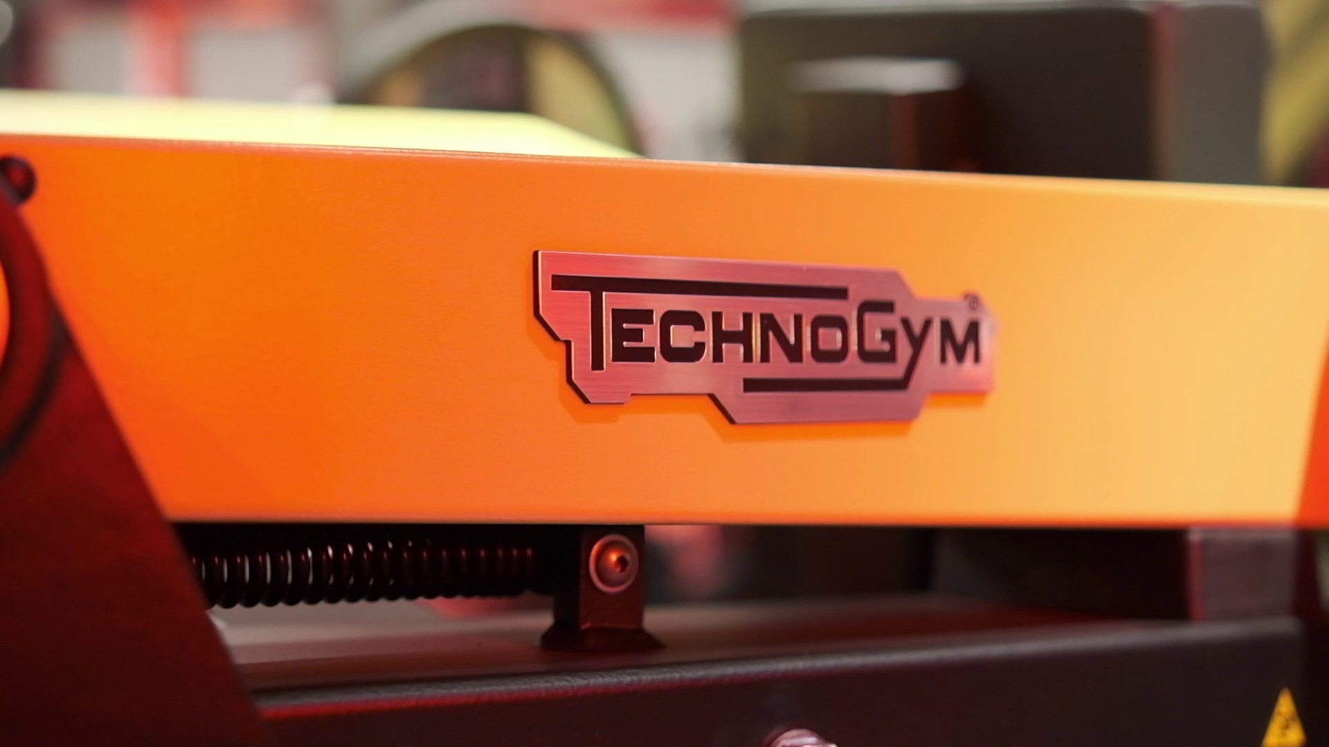 16×9 «Шестнадцать на Девять»