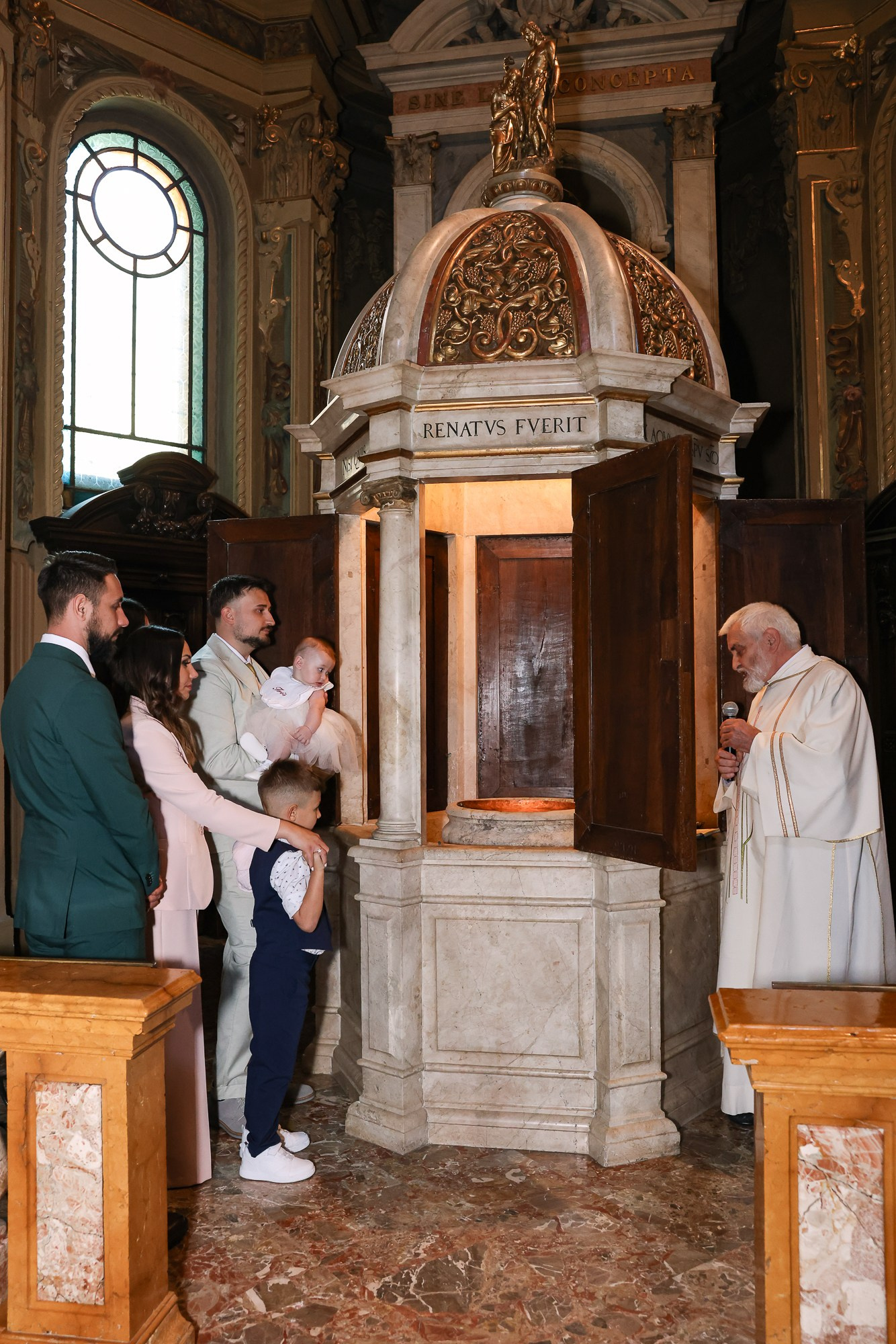 Servizi fotografici di Battesimo a Treviglio e dintorni