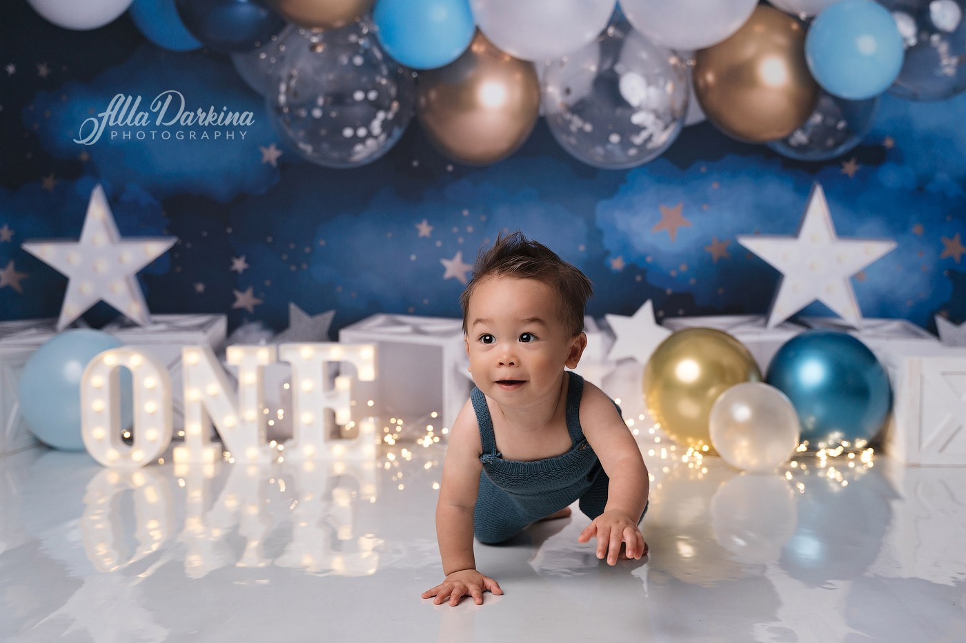 Cake smash session price guide. Newborn and family photographer. Hills District. Sydney
