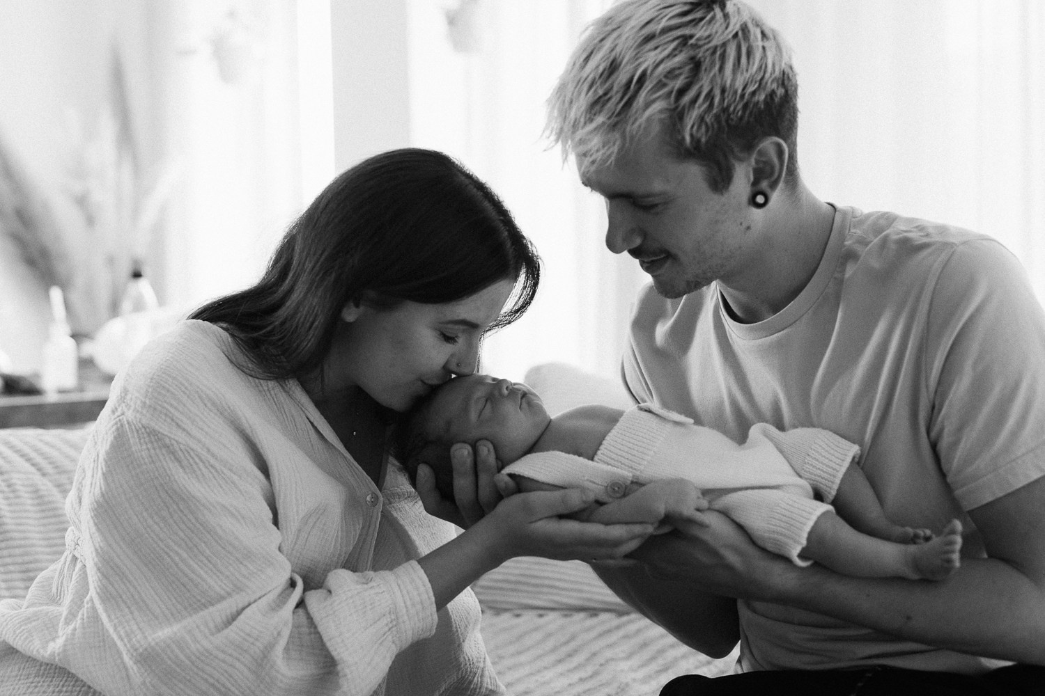 Neugeborenenfotografie Düsseldorf, Newborn Shooting Düsseldorf, Babyfotograf Düsseldorf, natürliche Babyfotos, Familienfotografie Düsseldorf, Neugeborenenshooting NRW.