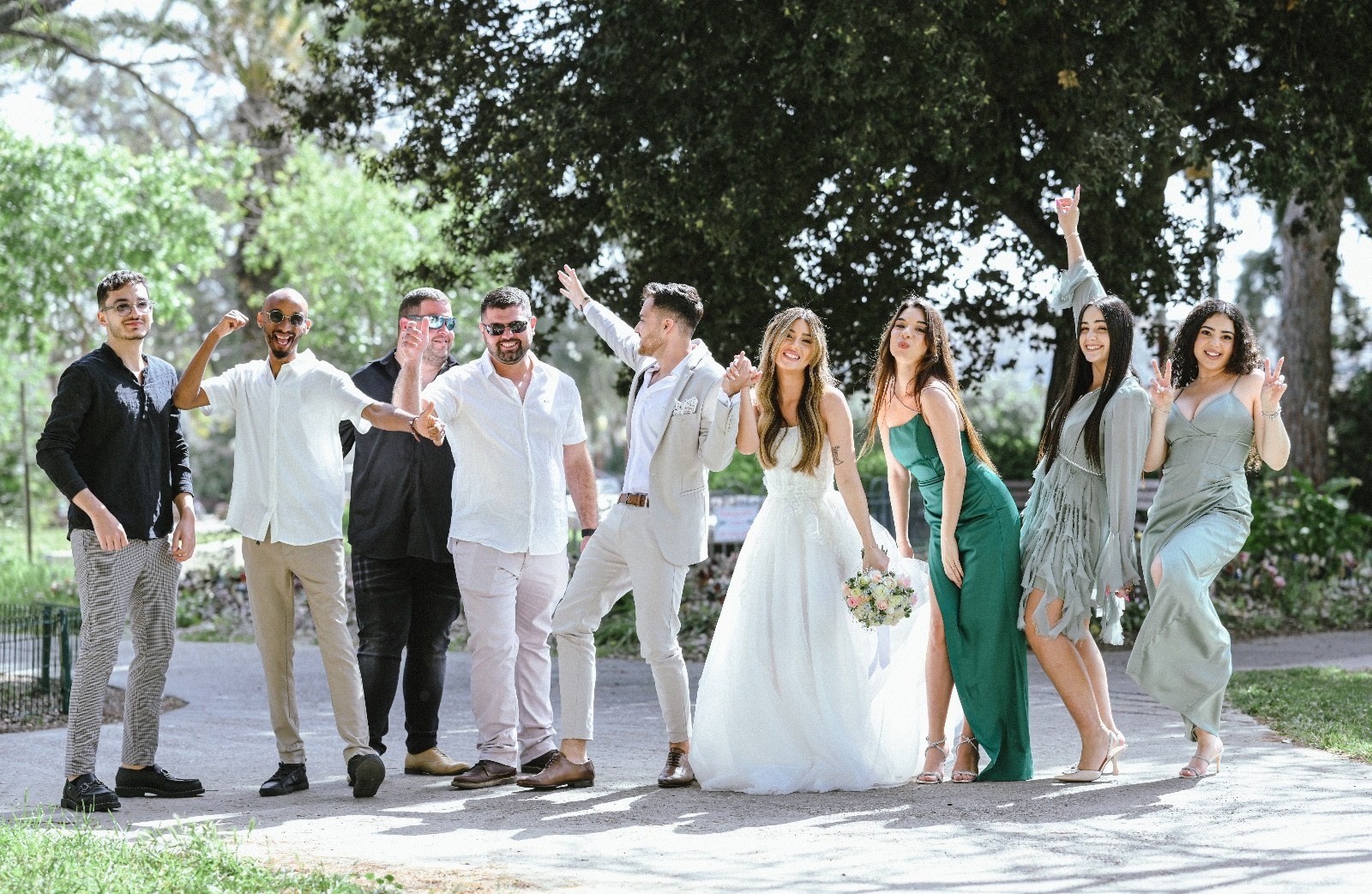 גן יבנה וקבוצת יבנה. Wedding and events photographers Studio Shalom