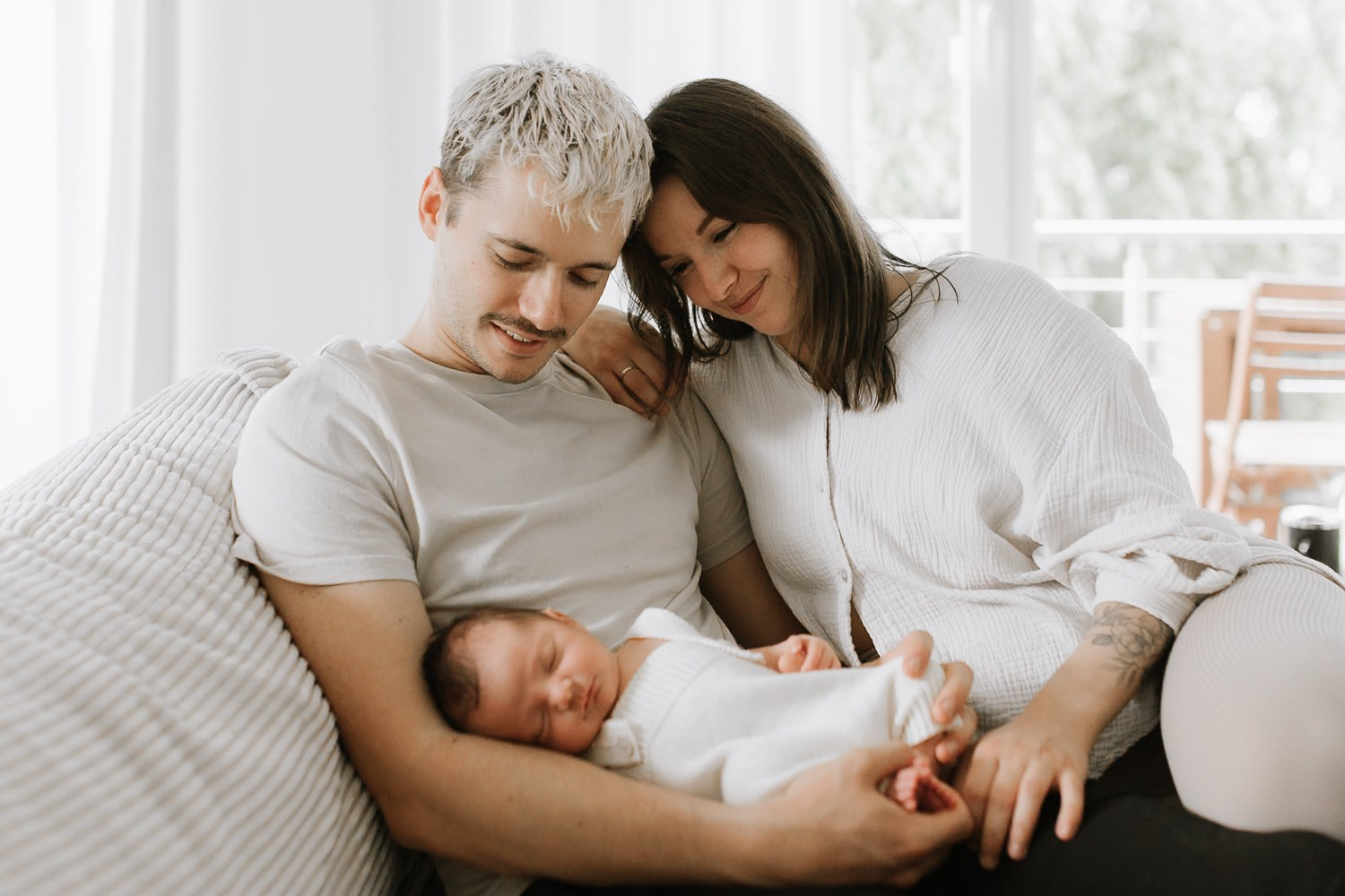 Neugeborenenfotografie Düsseldorf, Newborn Shooting Düsseldorf, Babyfotograf Düsseldorf, natürliche Babyfotos, Familienfotografie Düsseldorf, Neugeborenenshooting NRW.