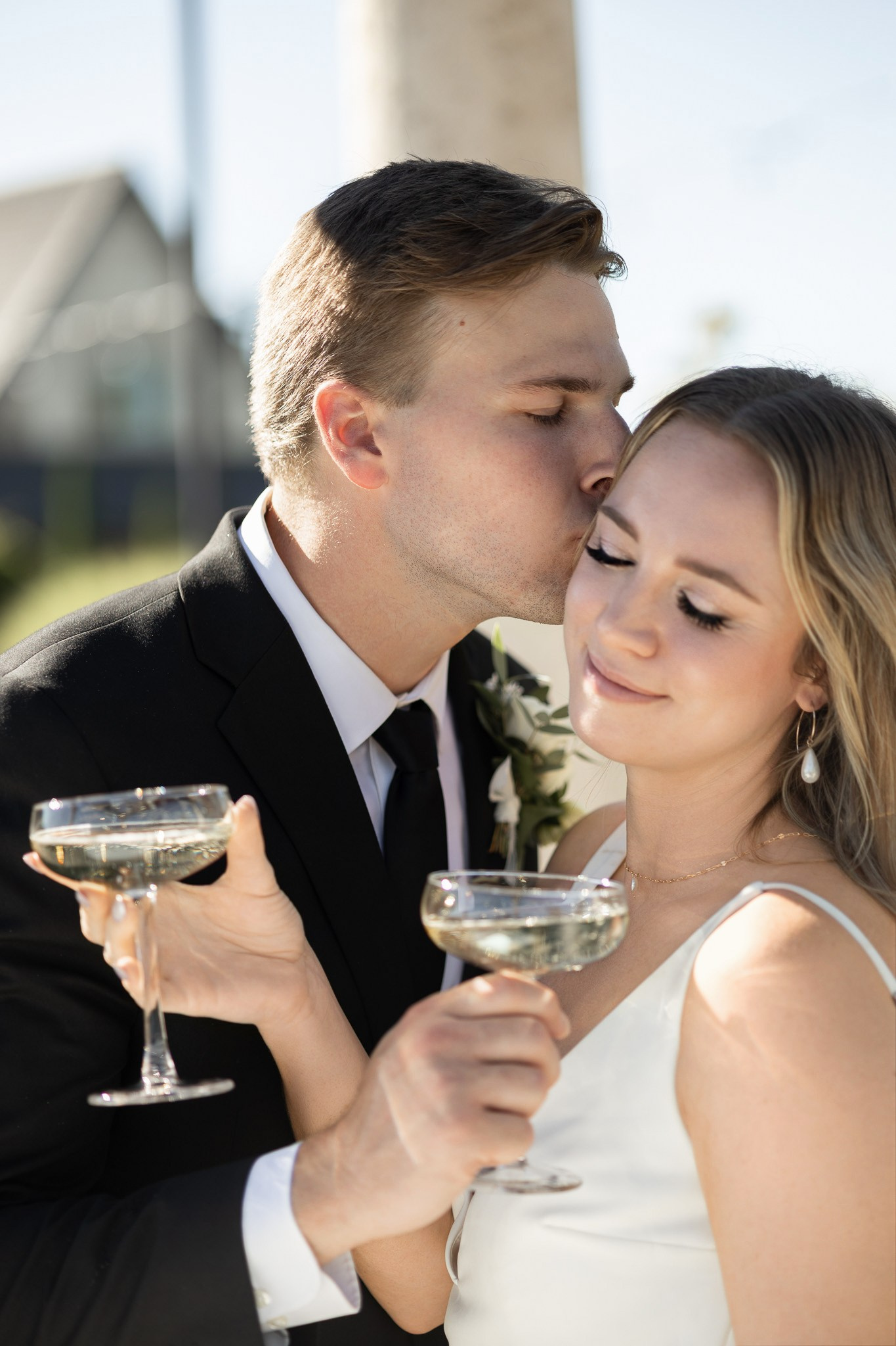 Family and Wedding photographer