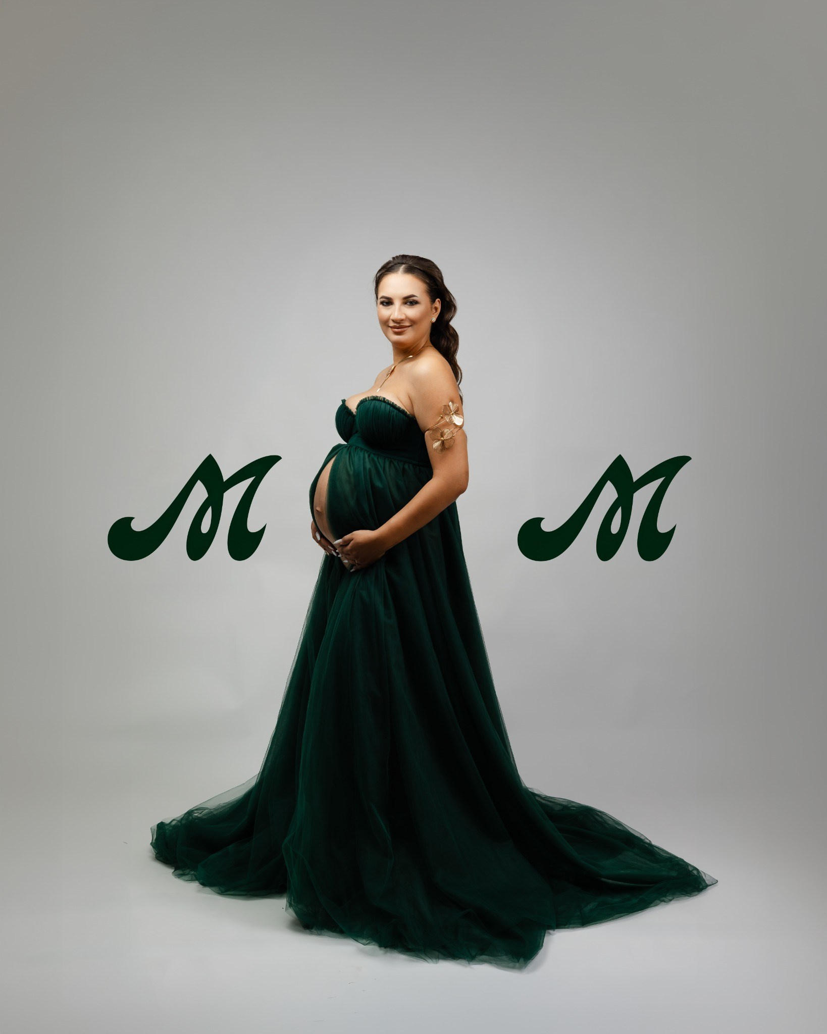 Ședință foto maternitate în studio, Oituz, lângă Onești – Alutza Visuals