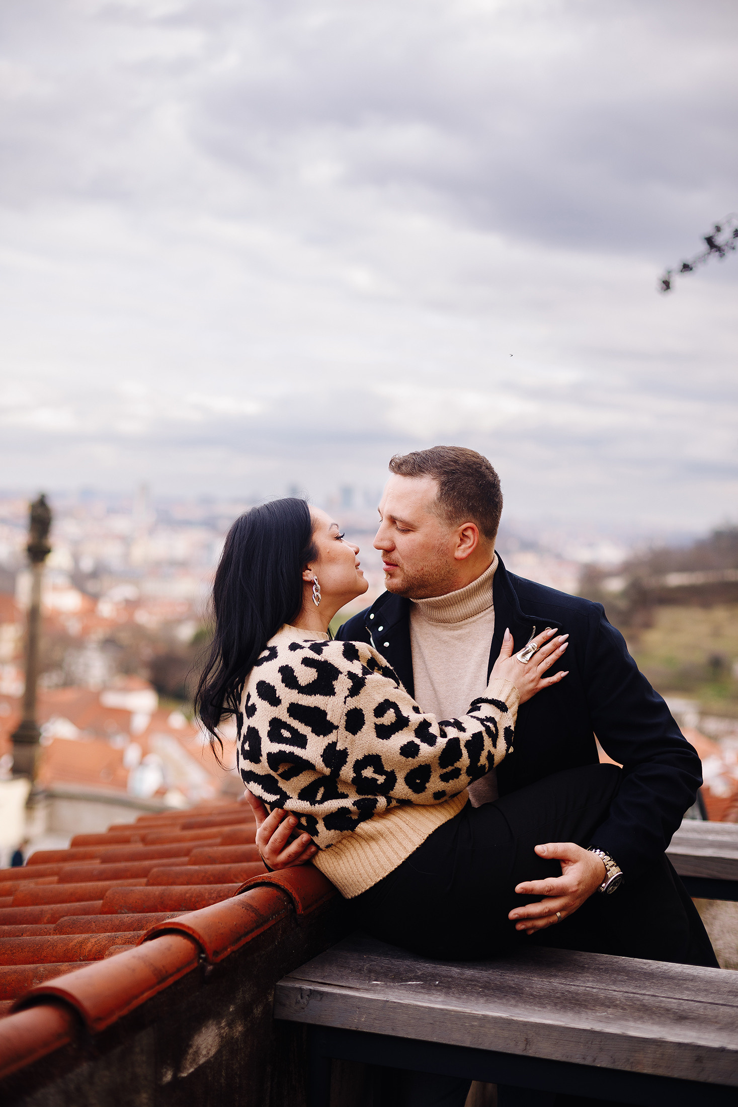 Anastasia & Matteo. Photographer in Prague for tourists