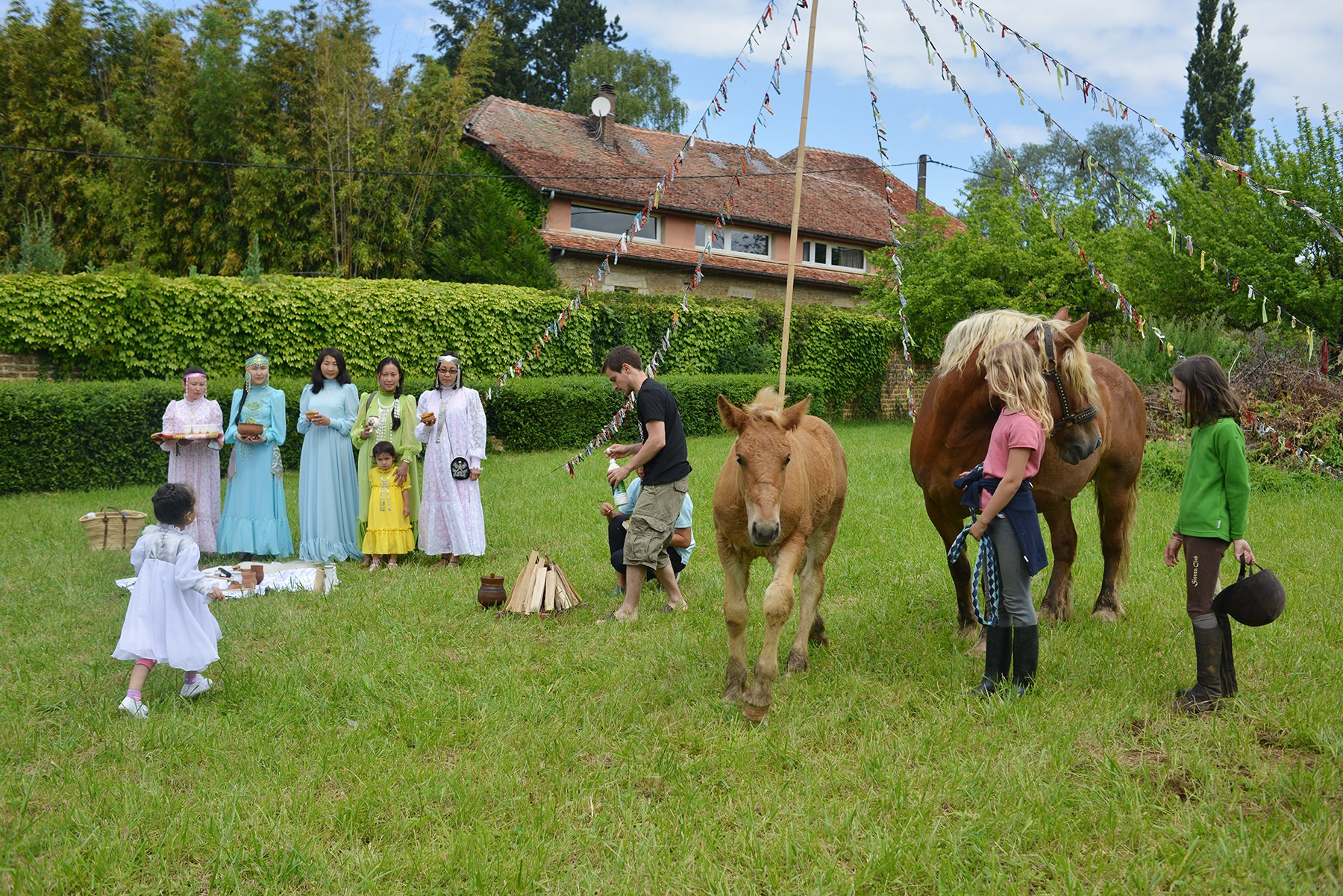 Premier Yhyakh en France. Rituel, art et dialogue culturel. Ayar Kuo