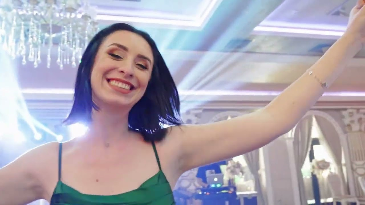 Wedding-Video. Wedding & couple photographer from Romania Rut Vetan