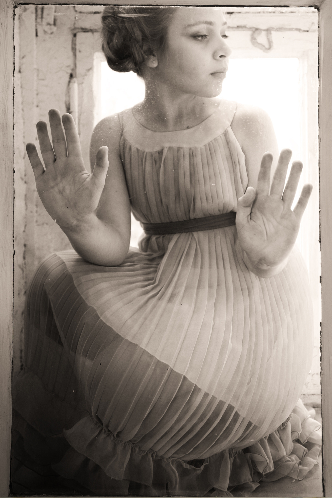 fine art portrait, studio, bw