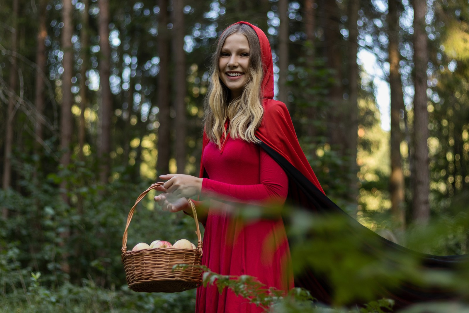 Красная шапочка Арина