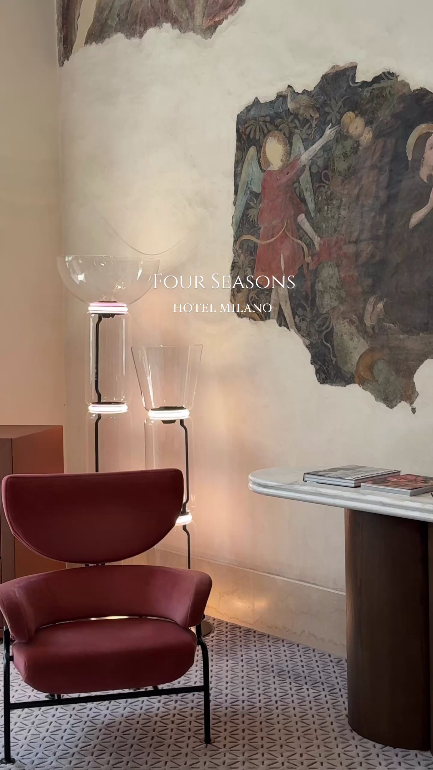 UGC. Hotel and travel photographer