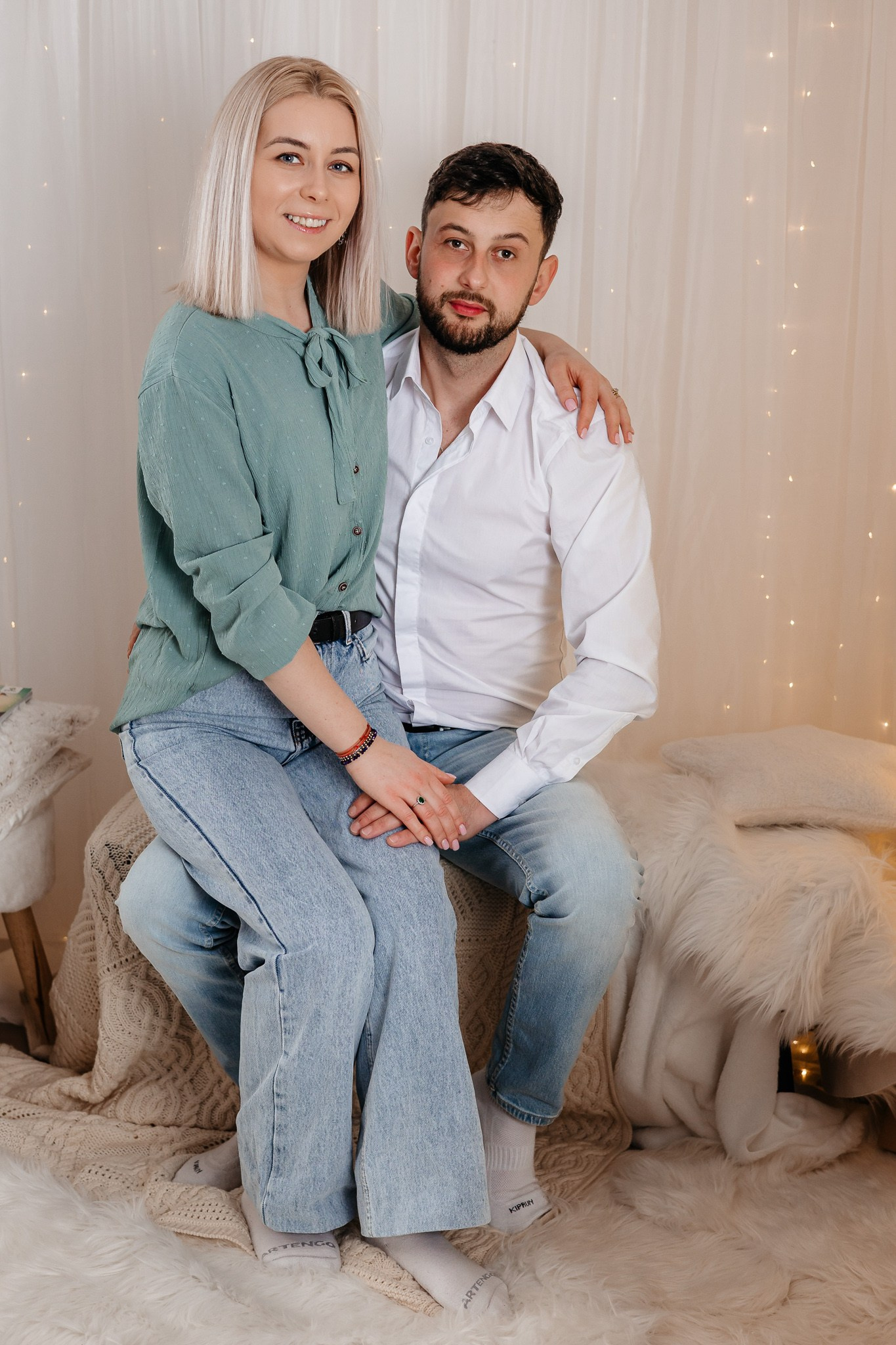 Ședințe Foto Crăciun 2025 Piatra Neamț | Fotografii de Sărbători | FotoACTIV. Fotograf Profesionist Piatra Neamț, Roman, Târgu Neamț, Bicaz, Neamț | Studio, Nuntă, Botez, Eveniment | FotoACTIV