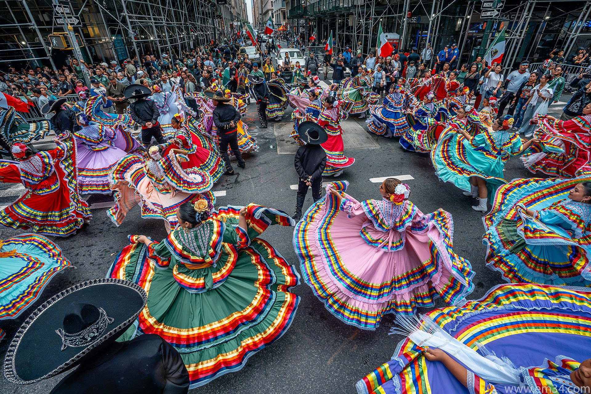 Two Hours in Manhattan: 25 Street Photography Moments