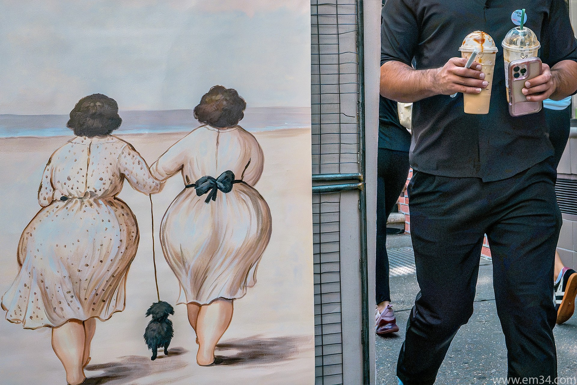 Manhattan, New York (July 4th, 2024) ---- Shot on a Sony A1 + Sony 50GM. Emin Kuliyev — Award-Winning Wedding Photojournalist NYC & USA | Best Wedding Photographer Known for Candid, Timeless Moments