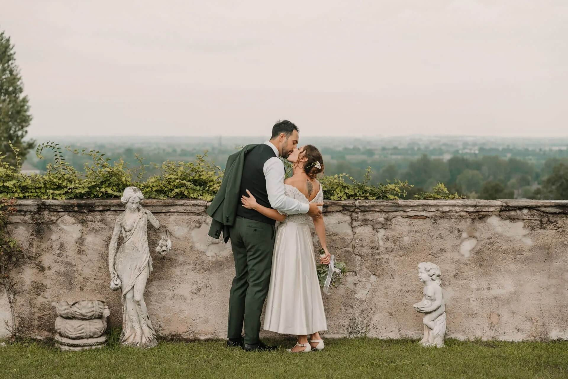 Mara and Oscar: wedding at Villa Da Schio, Italy. Lorenzo Mazzega Wedding | Milan Wedding Photographer | Fashion & Editorial Style