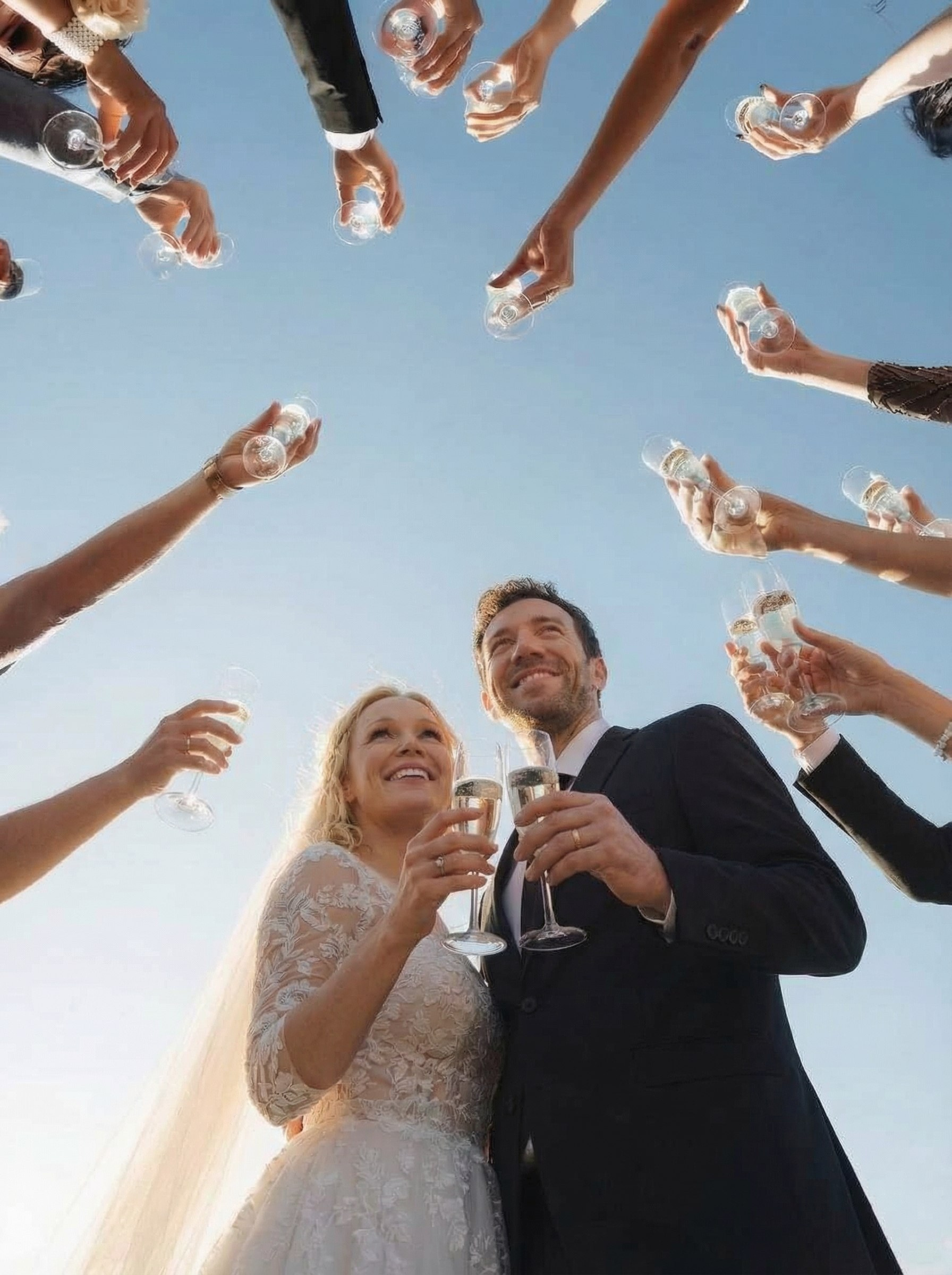 Gruppenfotos auf der Hochzeit: Tipps für authentische Erinnerungen. Hochzeitfotografin Düsseldorf, NRW Nadja Holzmann