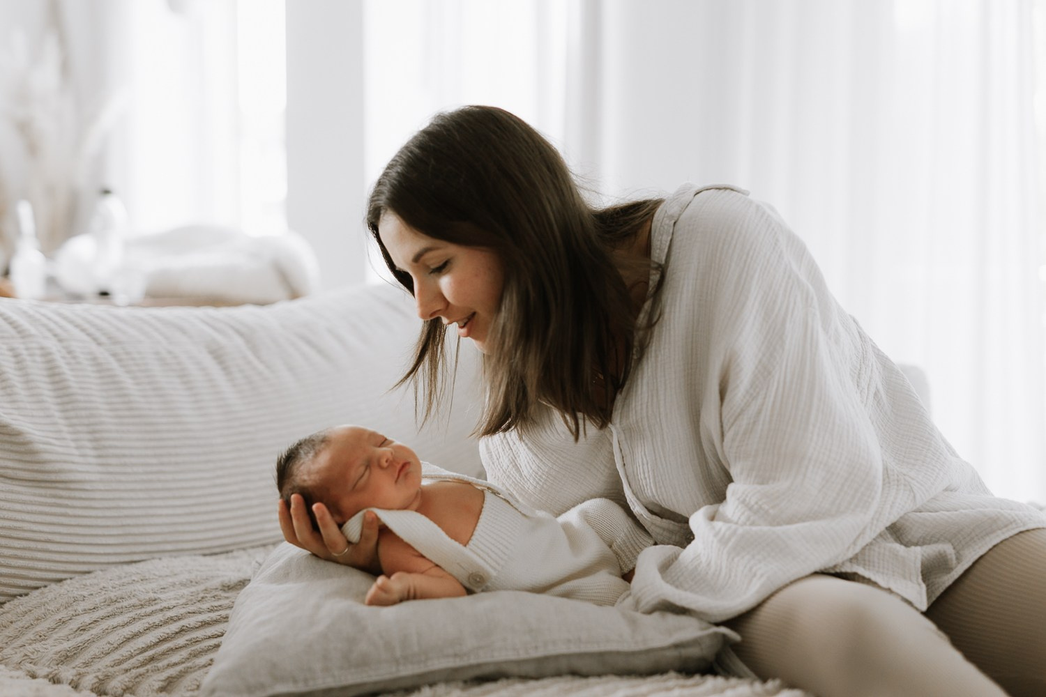 Neugeborenenfotografie Düsseldorf, Newborn Shooting Düsseldorf, Babyfotograf Düsseldorf, natürliche Babyfotos, Familienfotografie Düsseldorf, Neugeborenenshooting NRW.