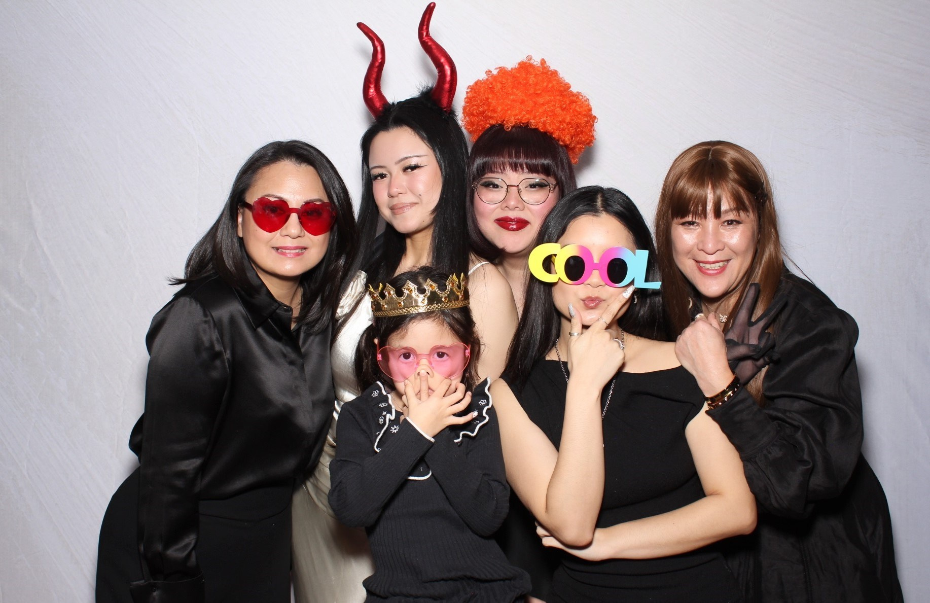 SmileyBooth provides fun, high-quality photobooth hire for all types of events across the Perth area. We add more fun to your events!!