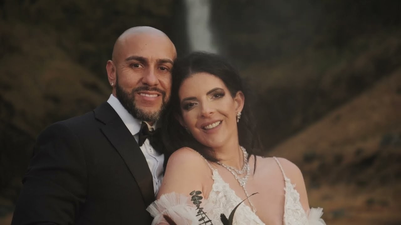 Wedding videographer in Iceland. Iceland elopement photographer & videographer