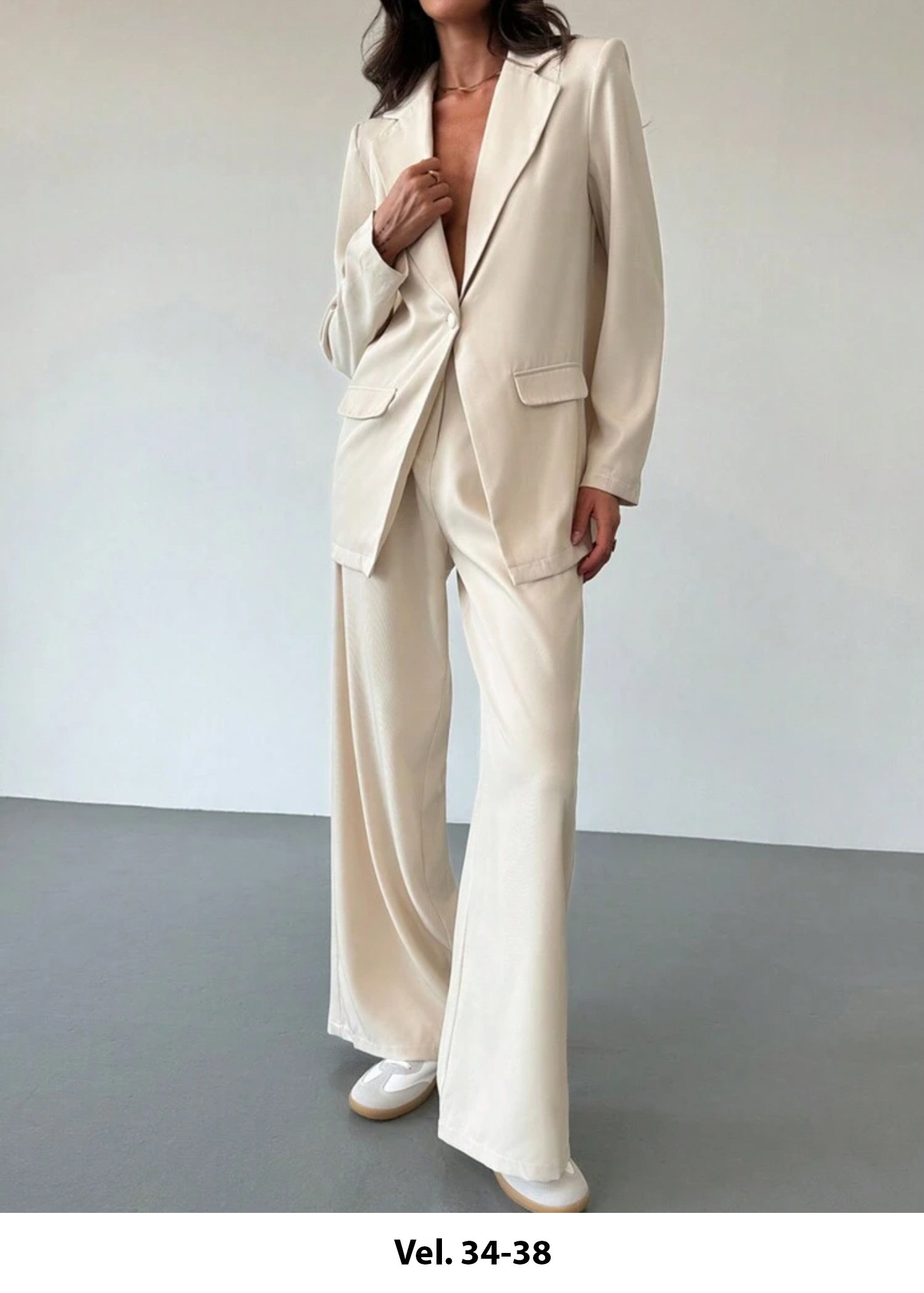 Прокат разных образов на фотосессию в Праге и Чехии. Профессиональный фотограф в Праге Анастасия Харитонова