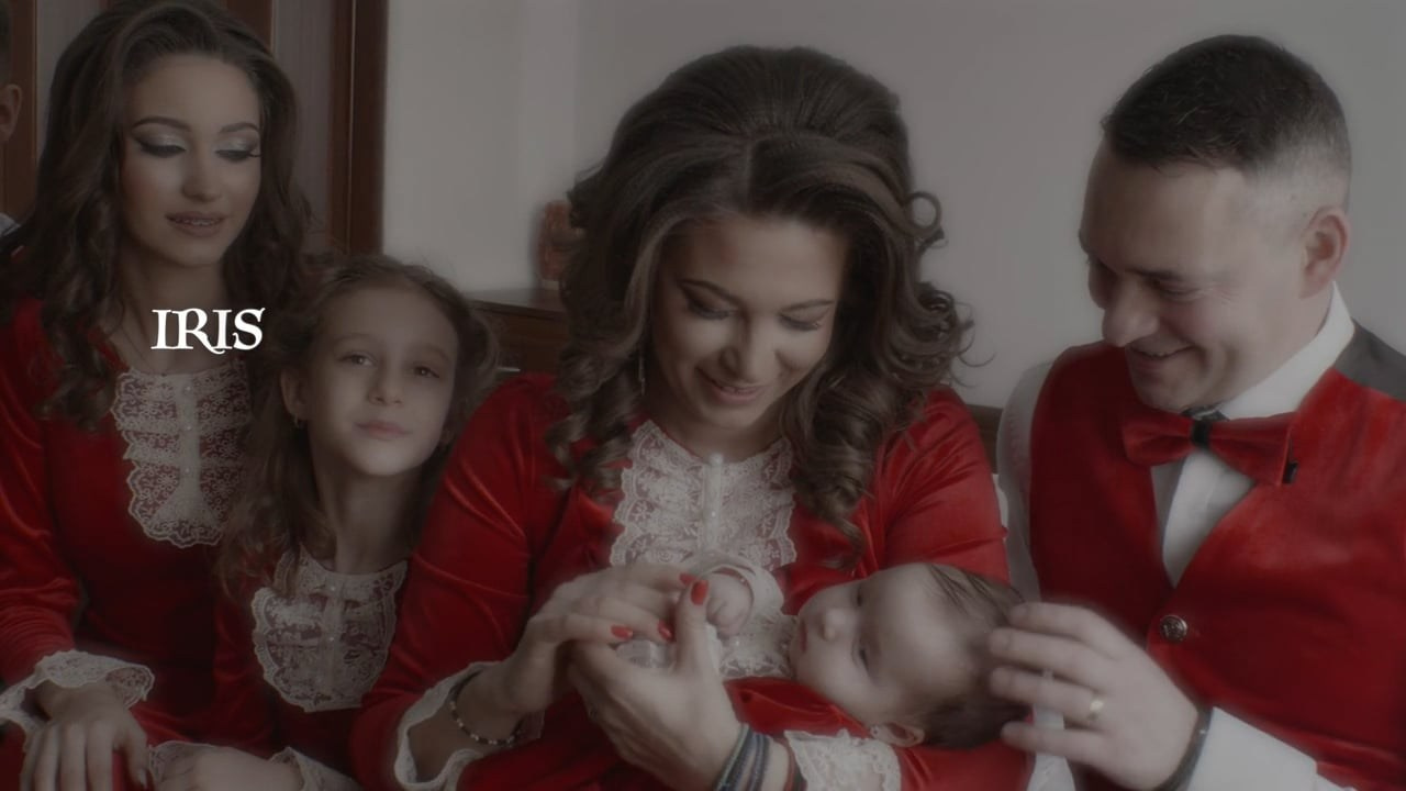 Iris!. Weedding photographer and Wedding videographer profesional team