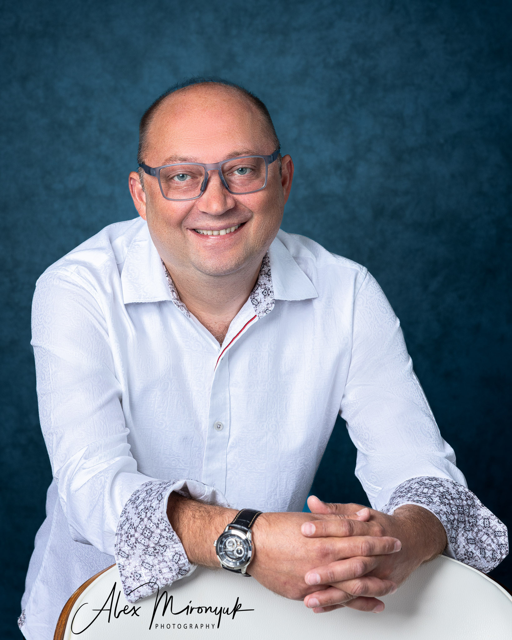 Headshots Packages. Pet, Senior, Landscape, portrait studio, photographer in Miami and Sou