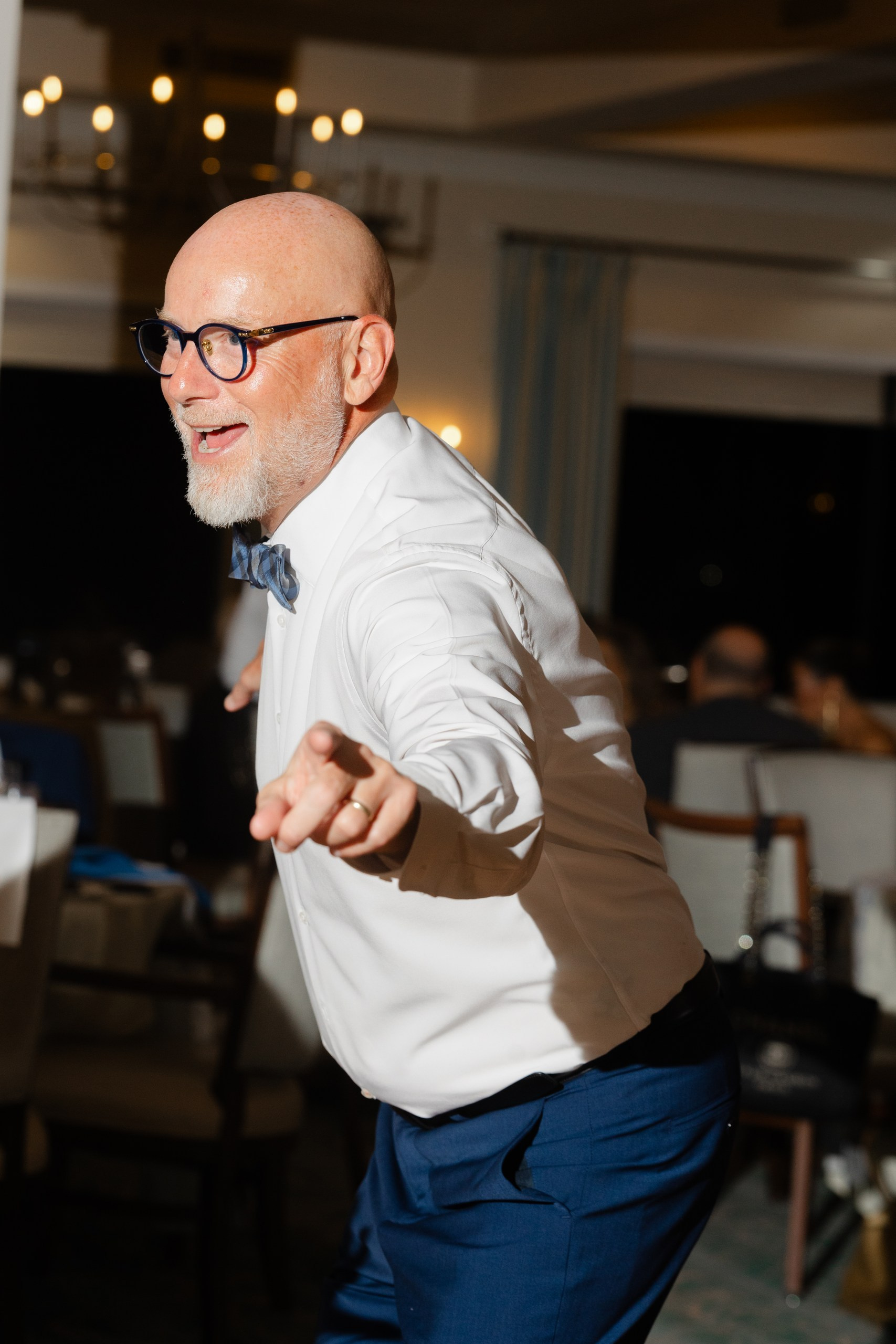 LOVE ON THE FAIRWAY. My name is Kate and I am family and wedding photographer