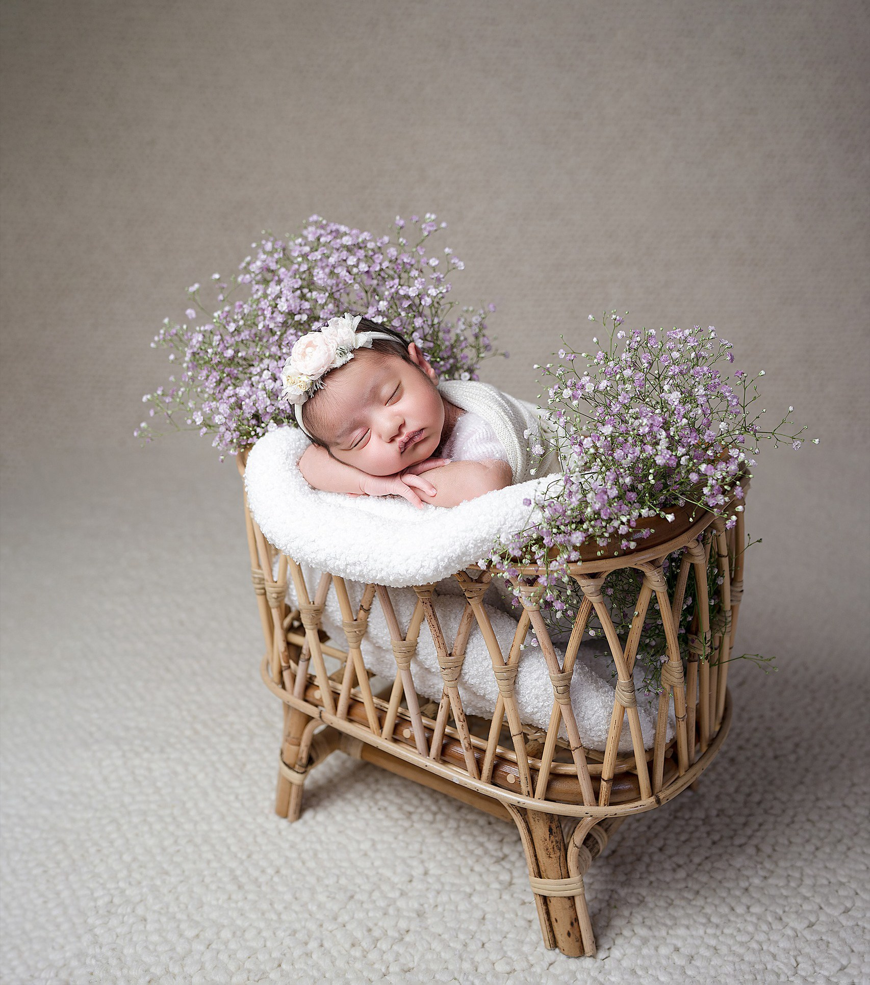 Bébé Newborn Photographer in Copenhagen