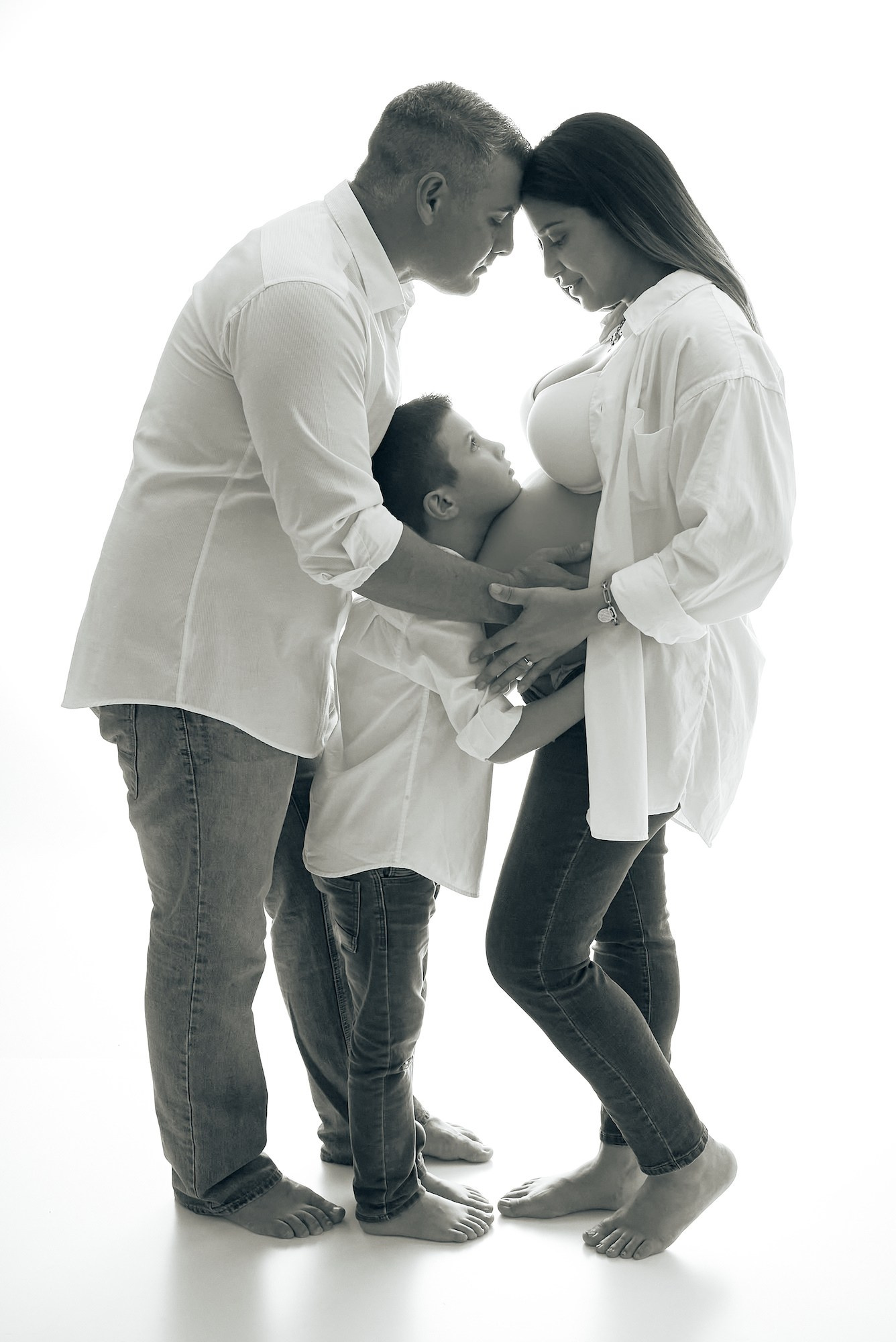 Sesión de embarazo en Tenerife con mamá, papá y hermano mayor