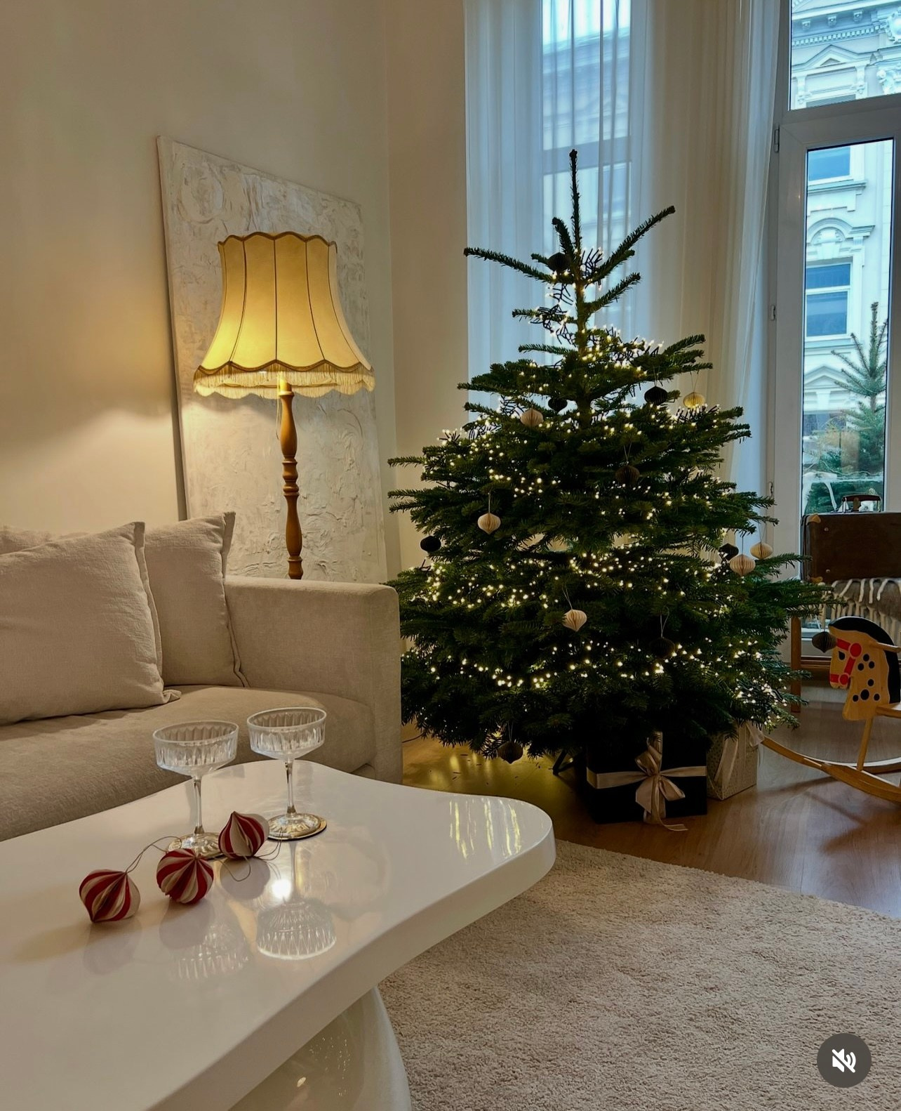 Christmas Photo Studios in Vilnius: Top Studios for Holiday Photoshoots. Framed by Evelina | Destination Wedding Photographer from Lithuania | Europe