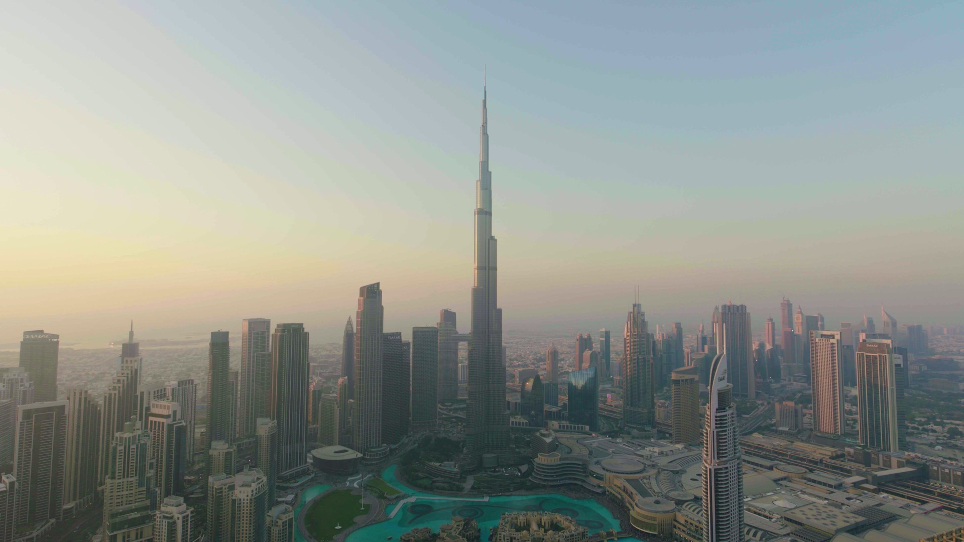 Social Media. Denys Gromov | Commercial Photographer & Videographer Dubai
