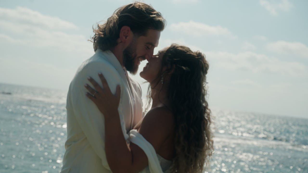 Candid. Zimin Iliya — Wedding Videographer