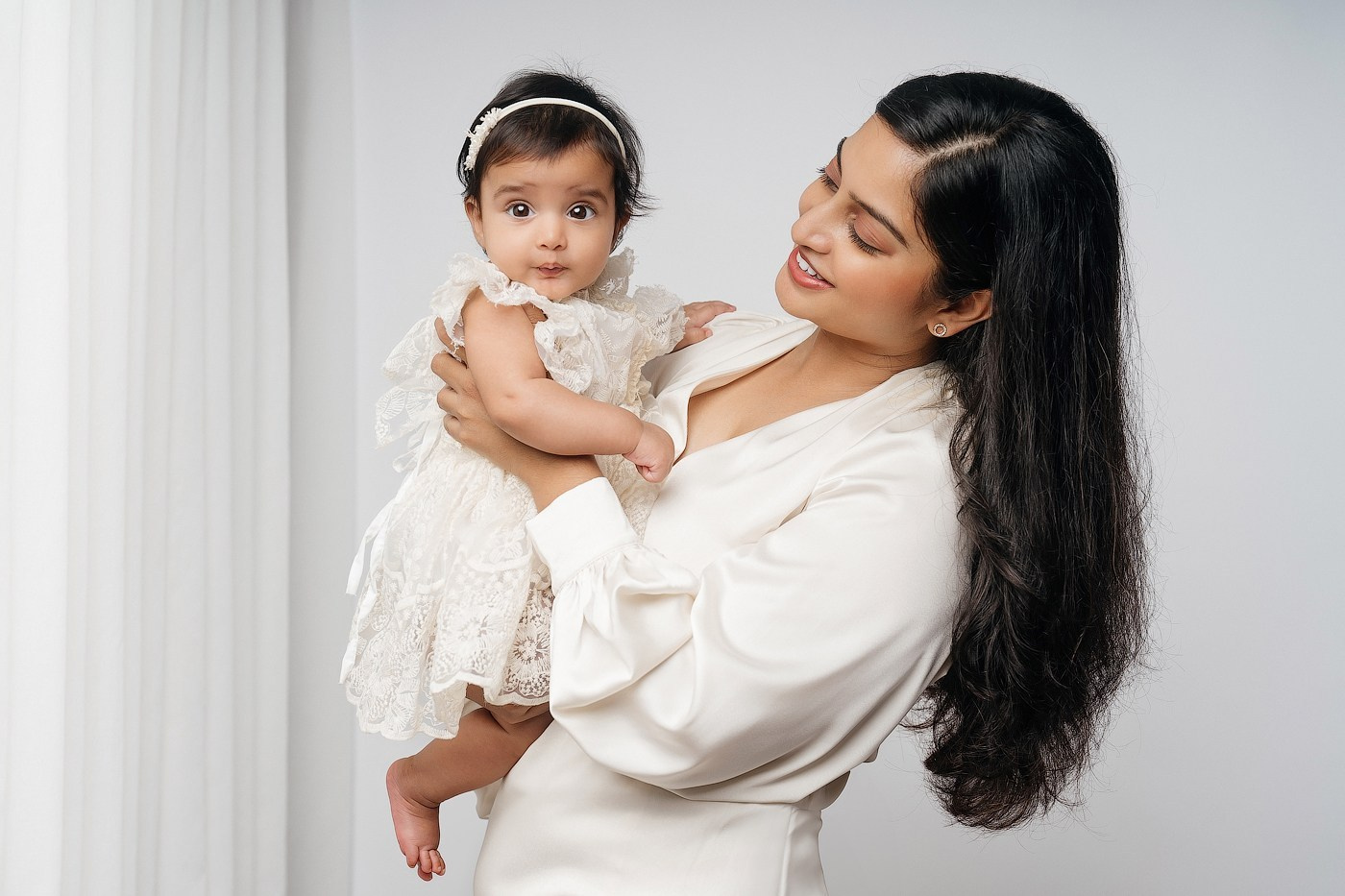 Mother’s Day SPECIAL OFFER. Newborn and family photographer. Hills District. Sydney