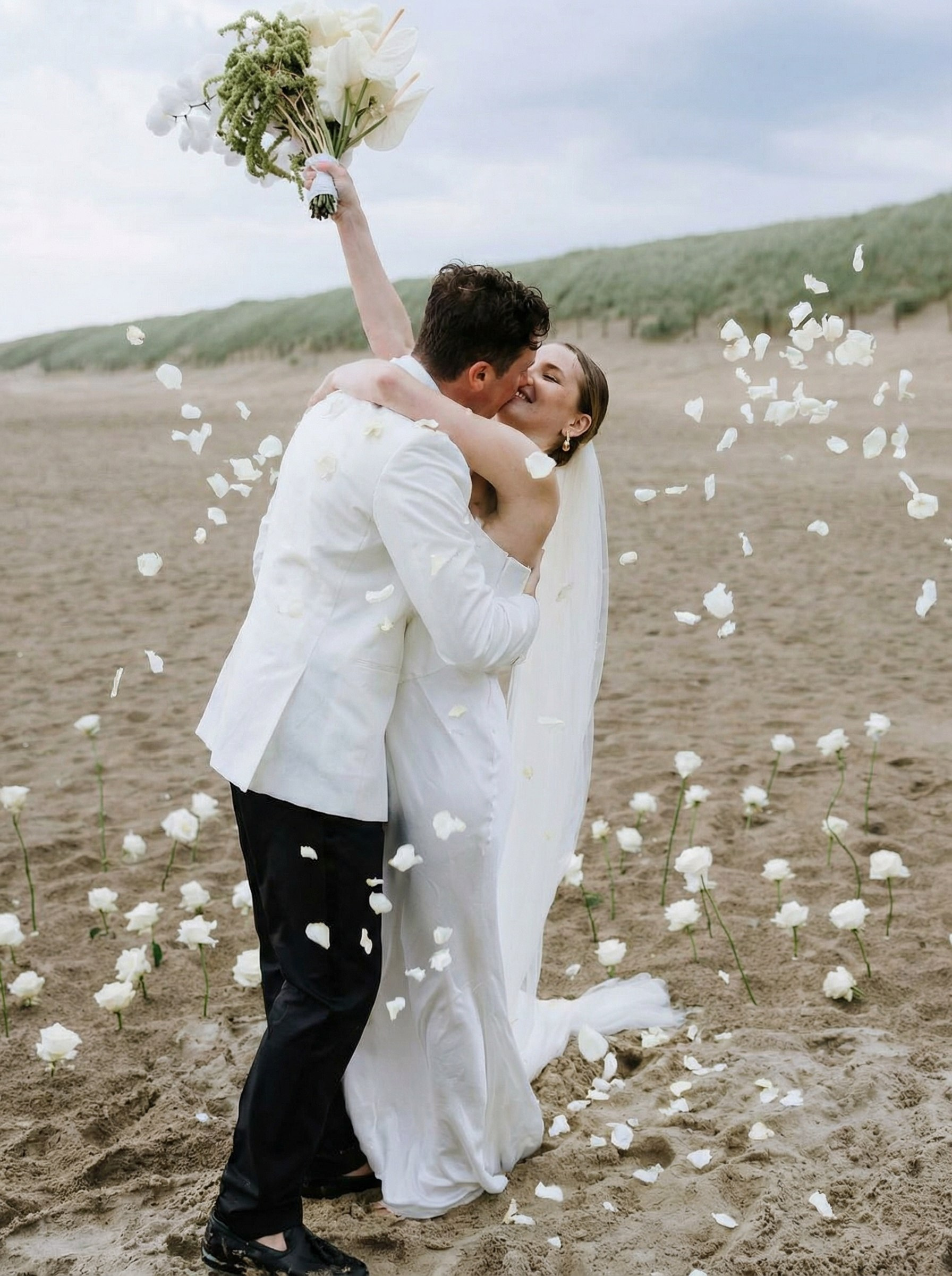 Anastasia & Alex (Freie Trauung am Meer in Holland - nur zu zweit). Hochzeitfotografin Düsseldorf, NRW Nadja Holzmann