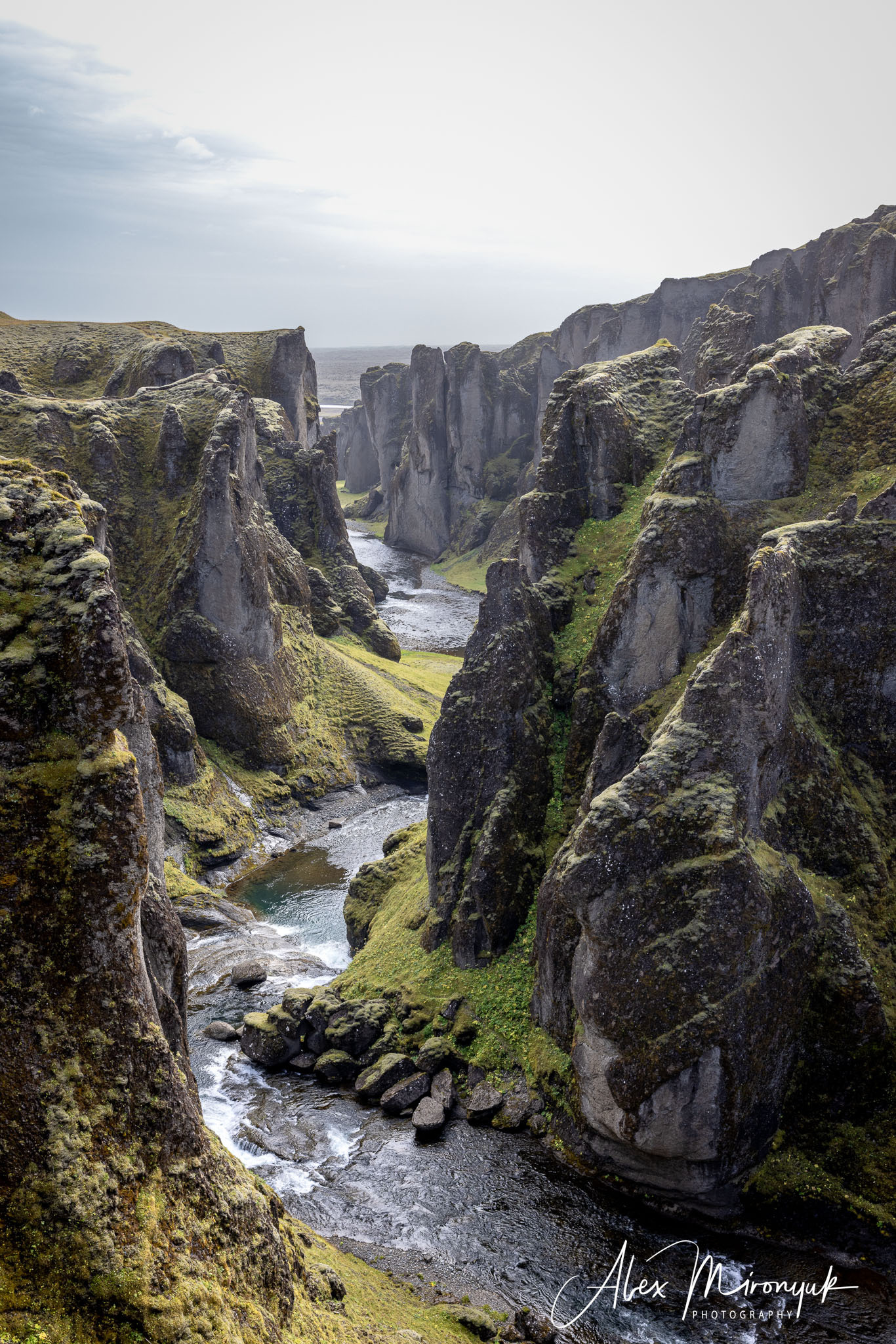 Iceland Hiking Adventure. Pet, Senior, Landscape, portrait studio, photographer in Miami and Sou