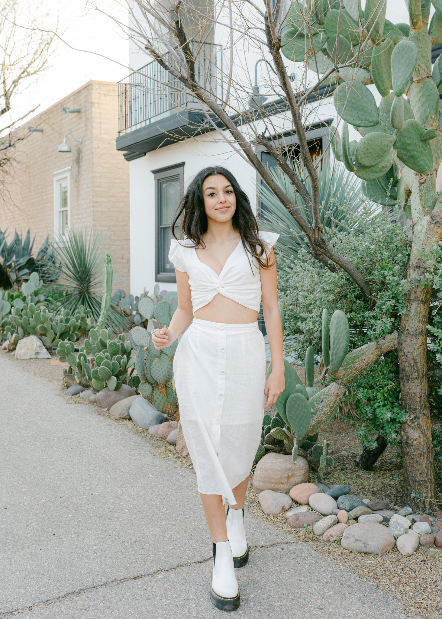 Book a photoshoot in Rochester Hills. Anastasia Post: Wedding and Editorial Photography