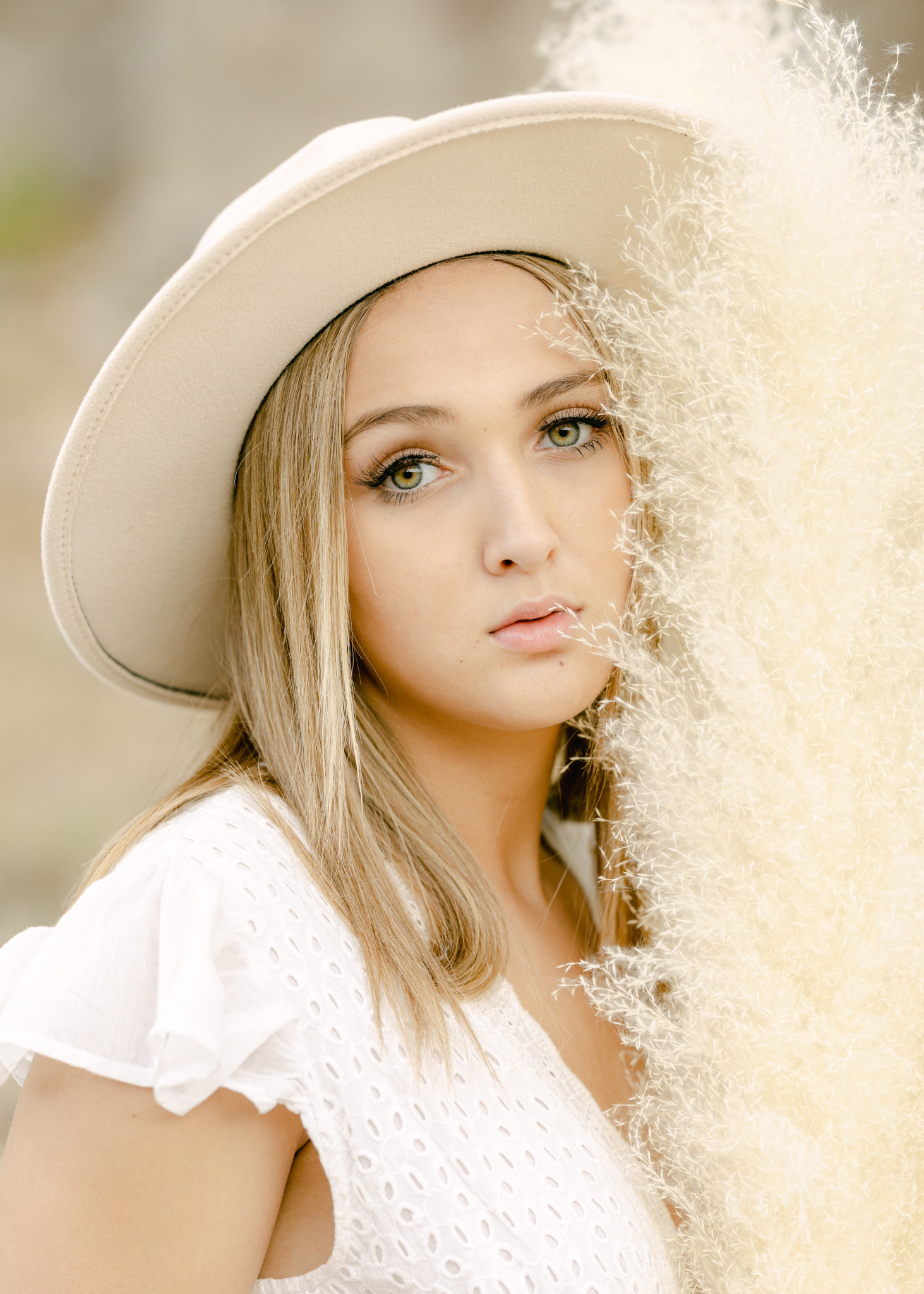 Book a photoshoot in Rochester Hills. Anastasia Post: Wedding and Editorial Photography