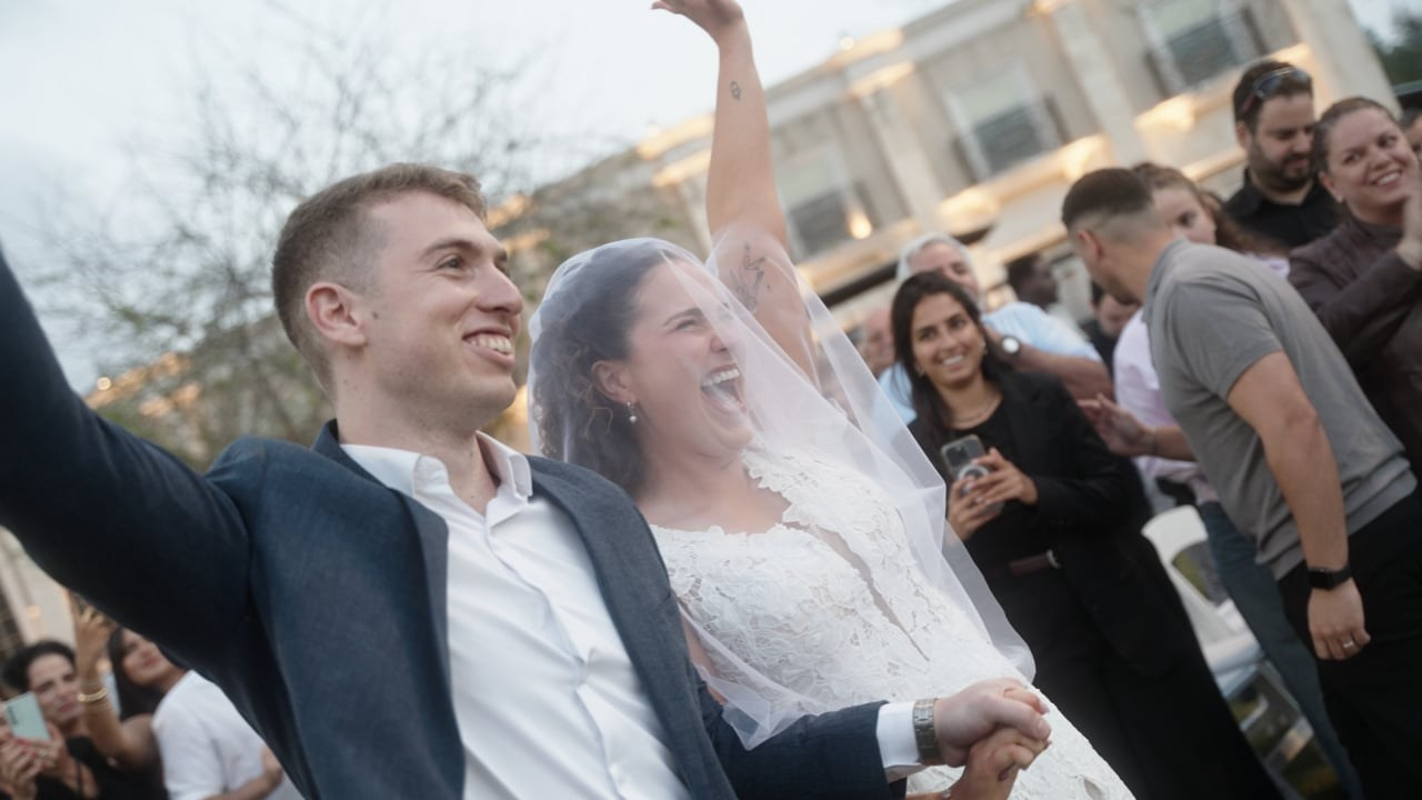 Candid. Zimin Iliya — Wedding Videographer